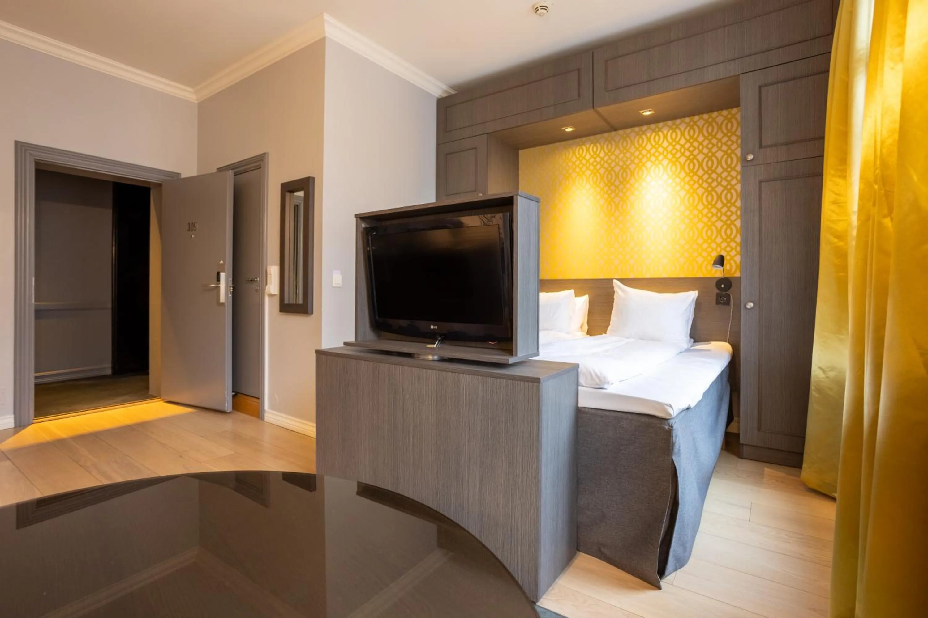 TV and multimedia, Bed in Frogner House - Skovveien