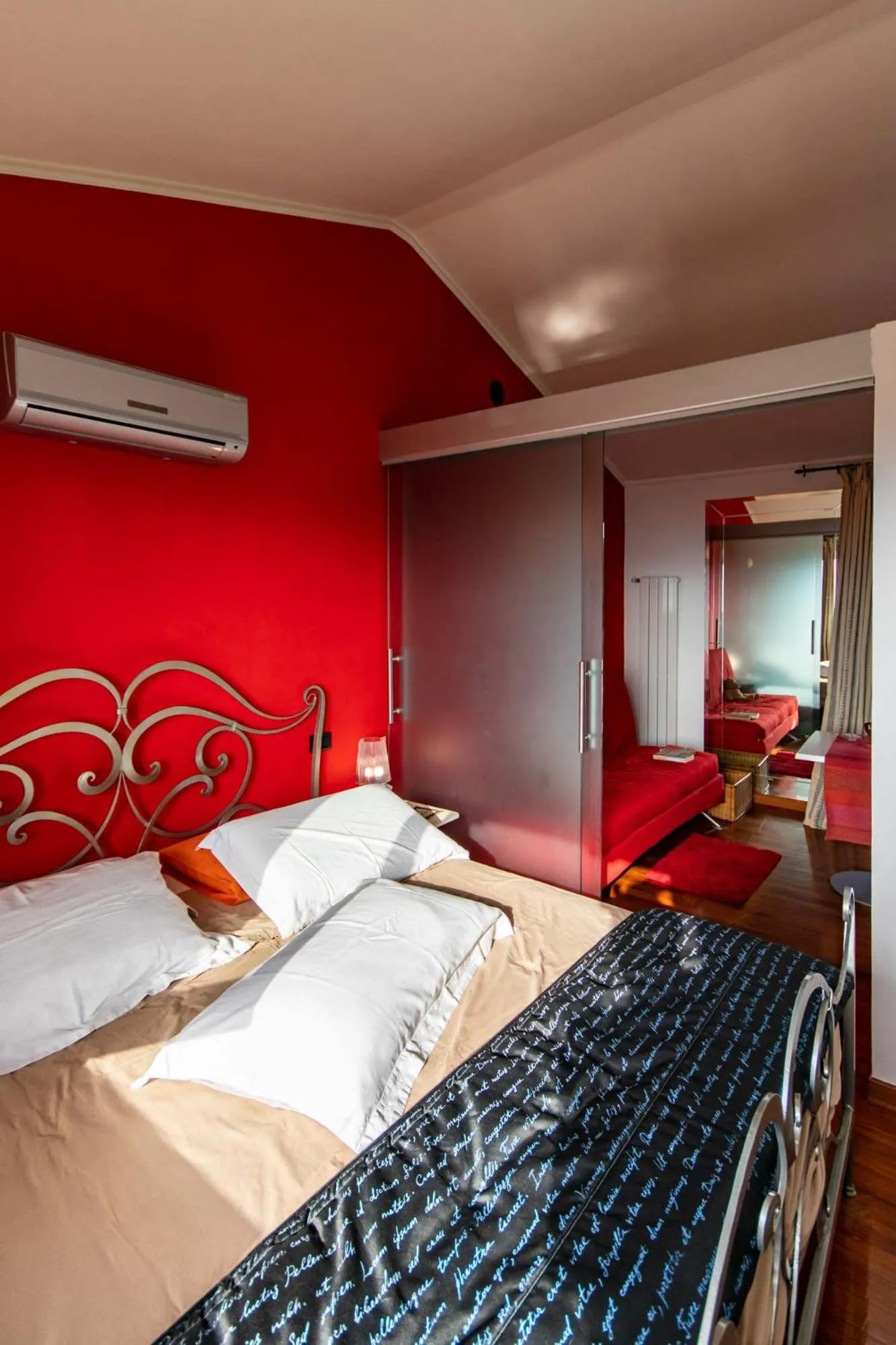 Bedroom, Bed in Il Mirto B&B