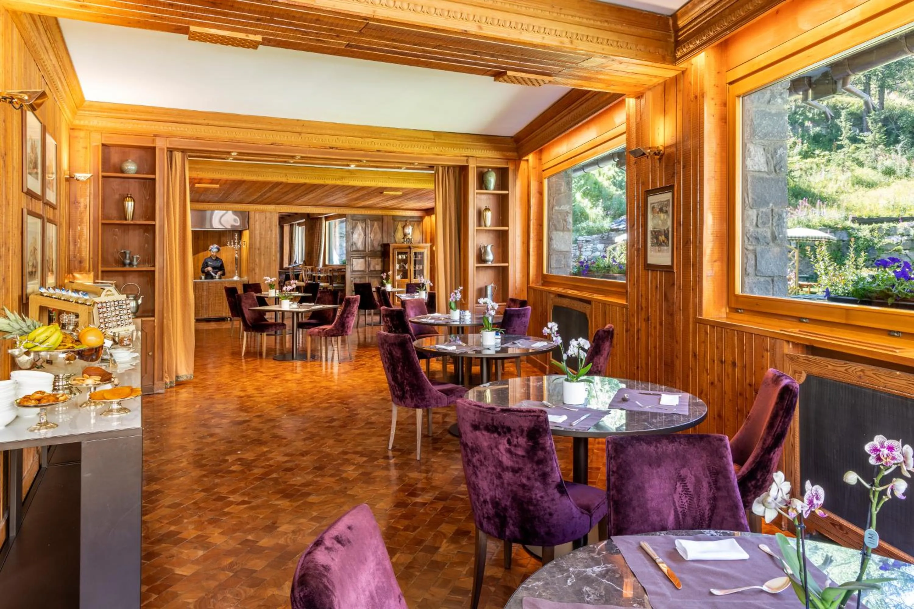 Breakfast in Hotel Hermitage Relais & Châteaux