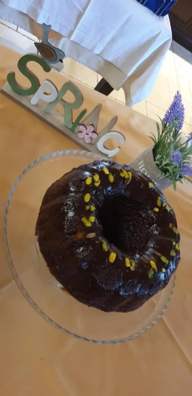 Food in ''EPAVLIS boutique GALAXIDI''