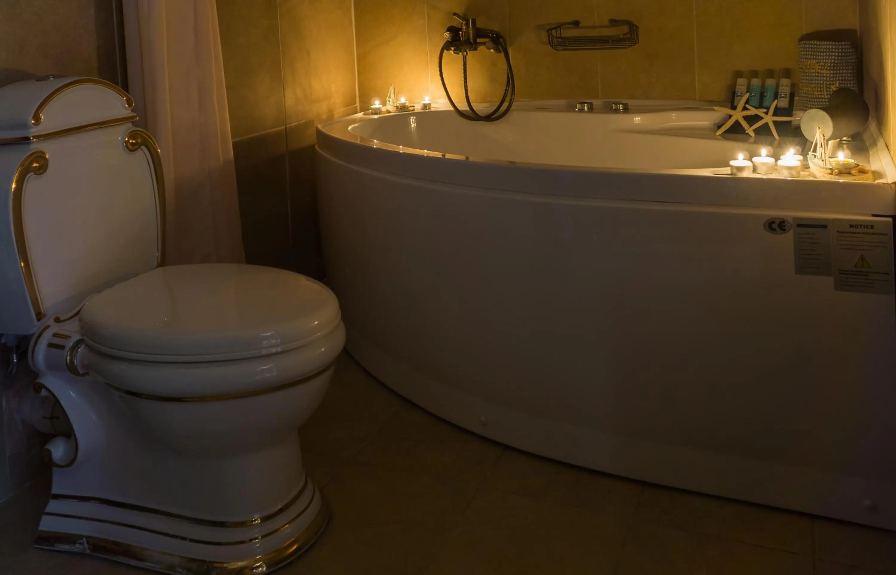 Bathroom in ''EPAVLIS boutique GALAXIDI''