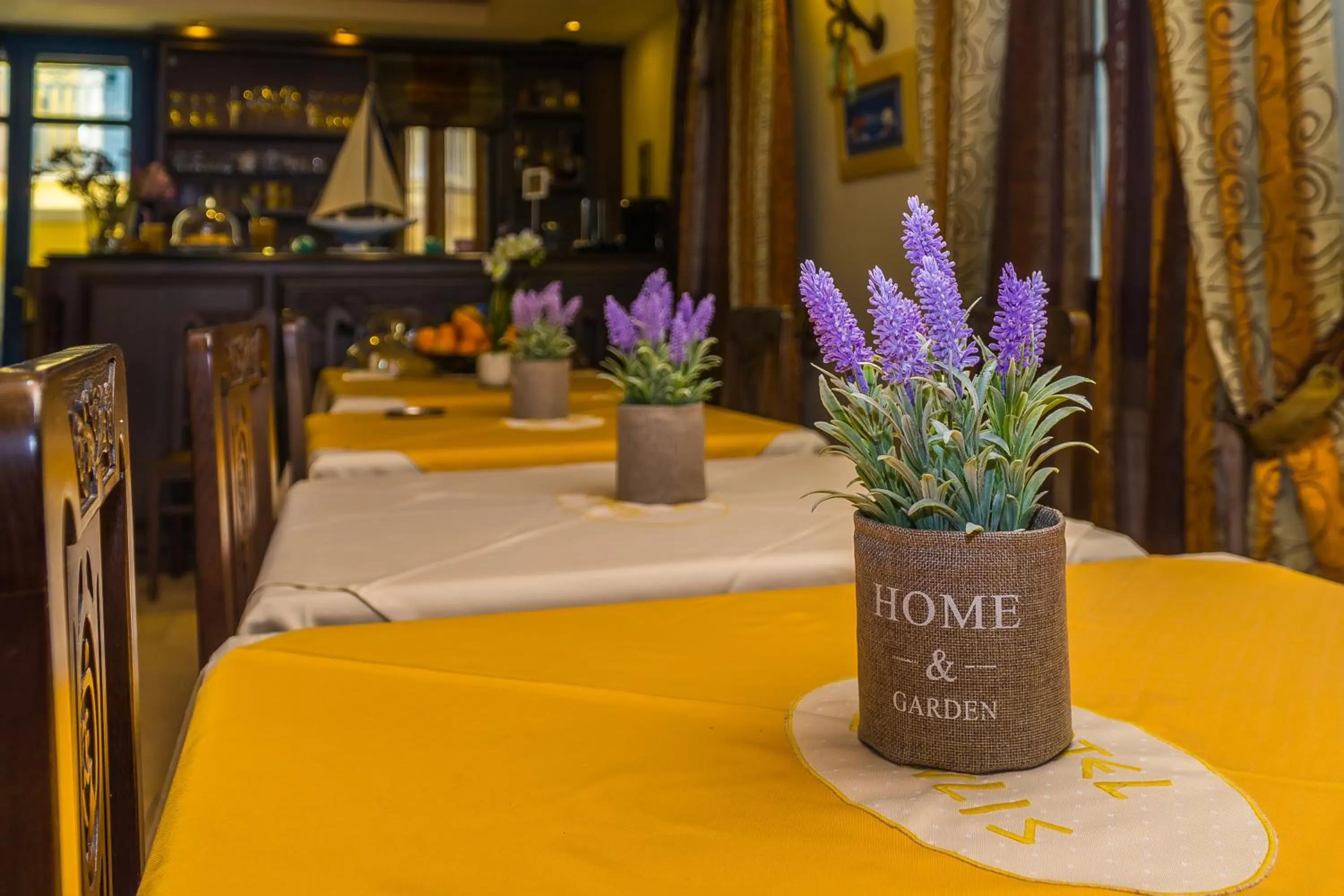 ''EPAVLIS boutique GALAXIDI''