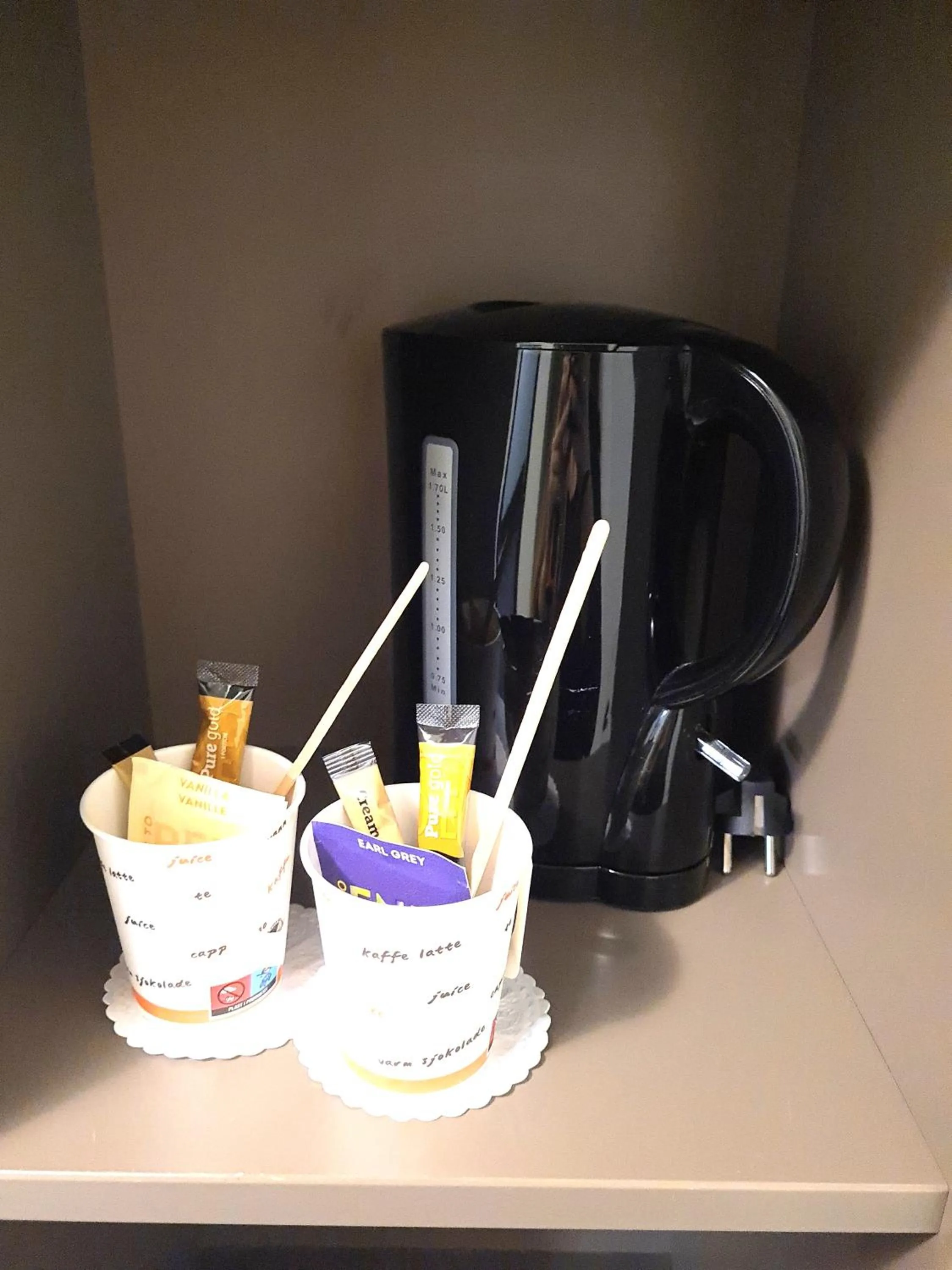 Coffee/tea facilities in City Living Sentrum Hotel