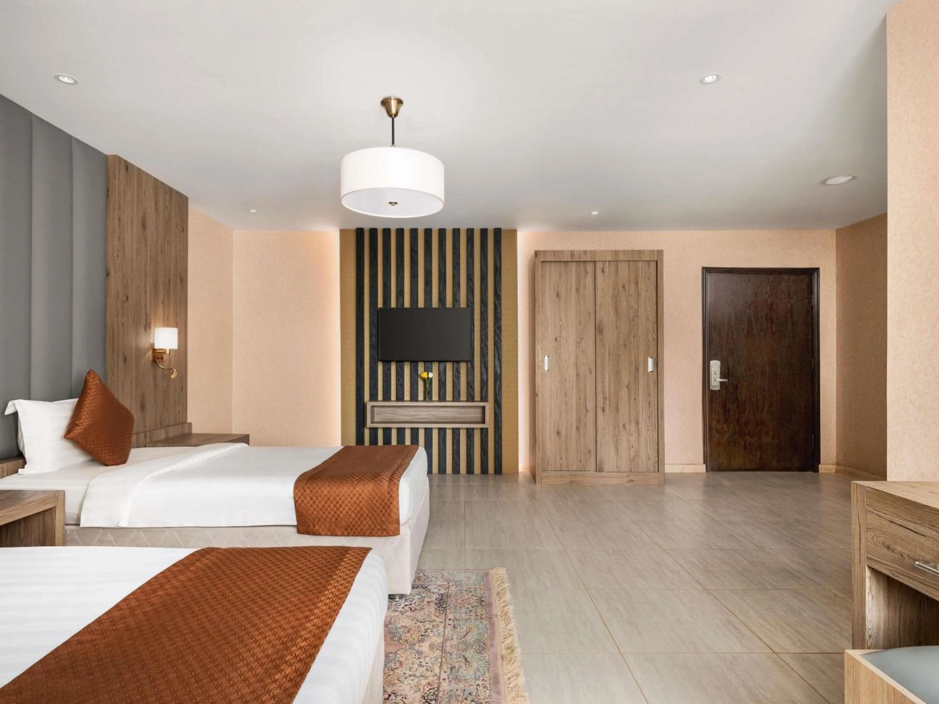 Bedroom, Bed in Shaden Resort