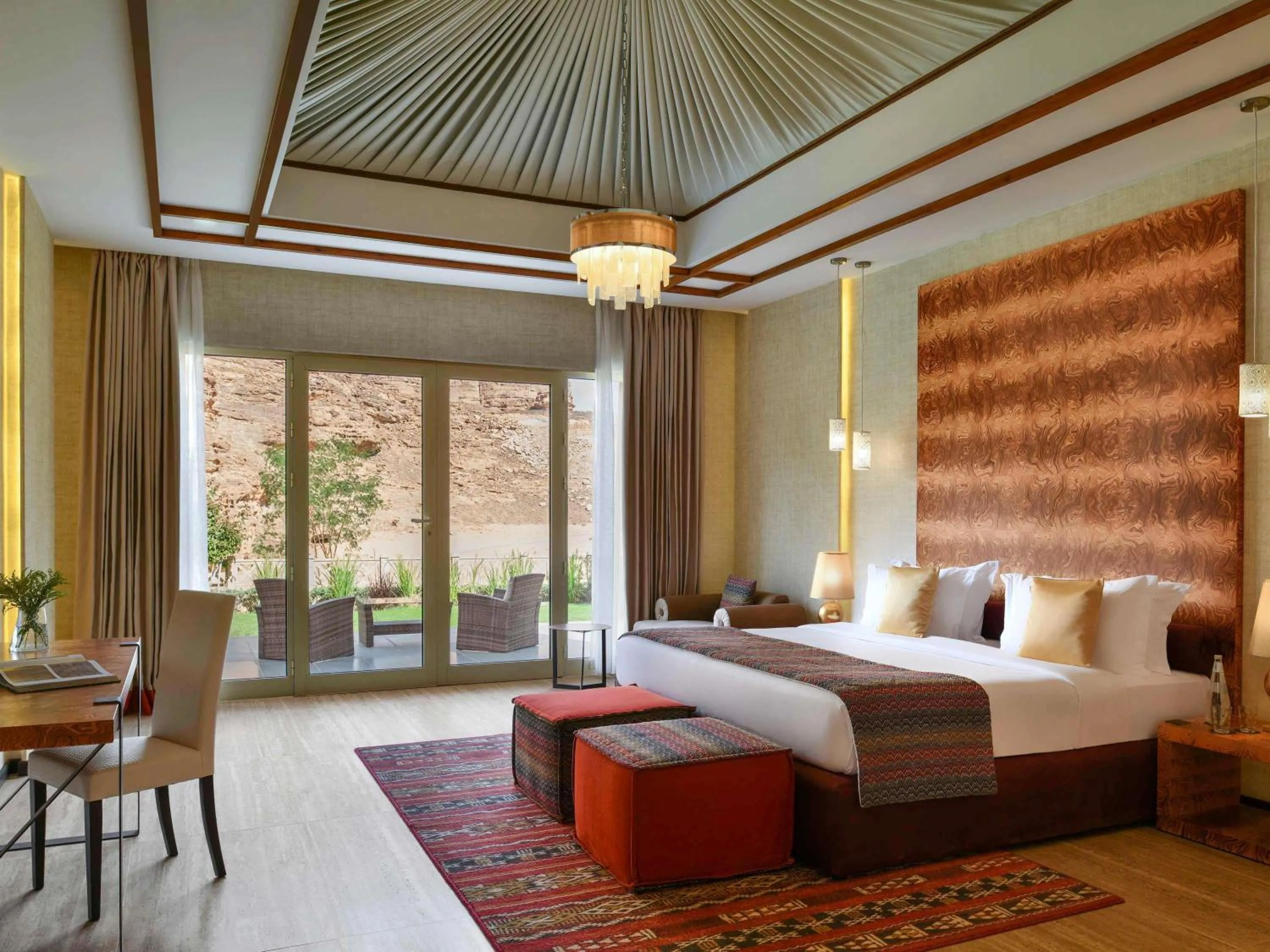 Bedroom, Bed in Shaden Resort