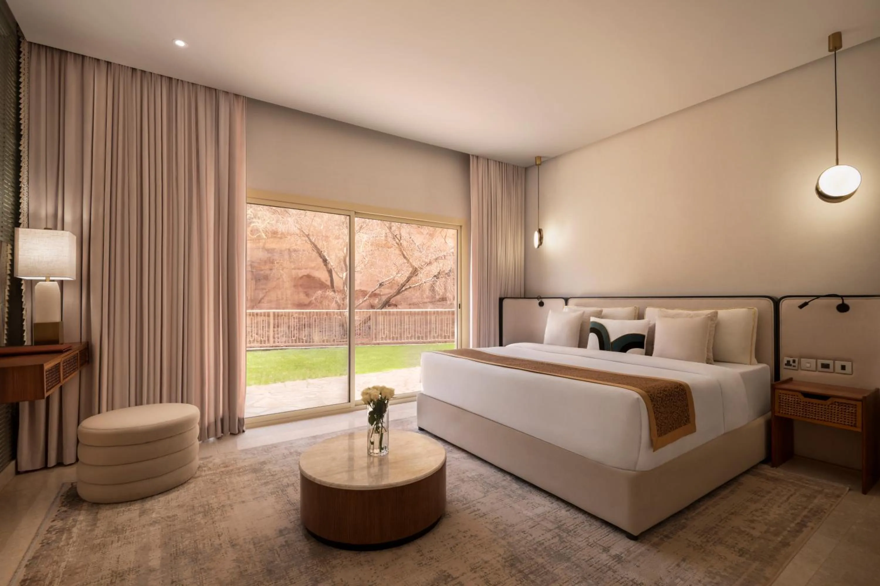 Bedroom, Bed in Shaden Resort