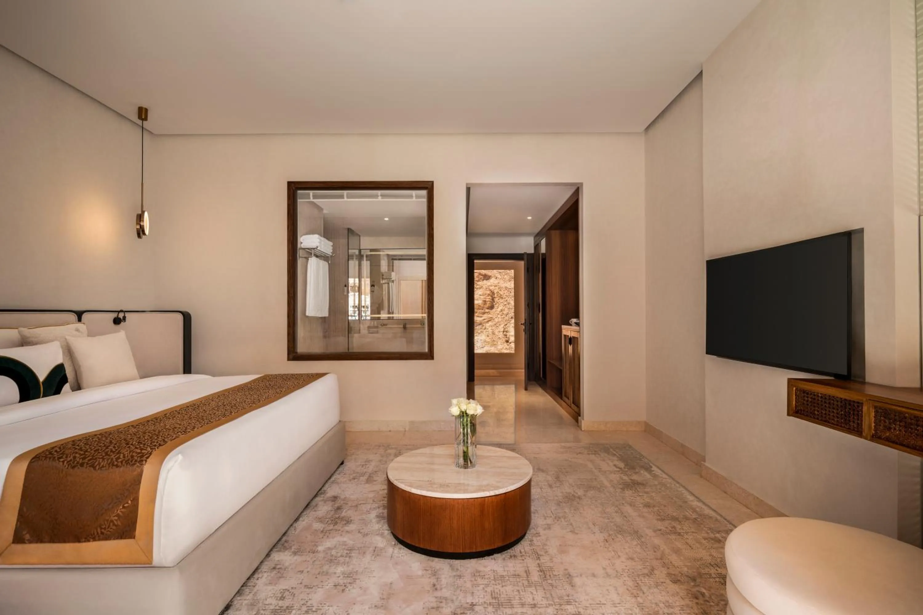 Photo of the whole room, Bed in Shaden Resort