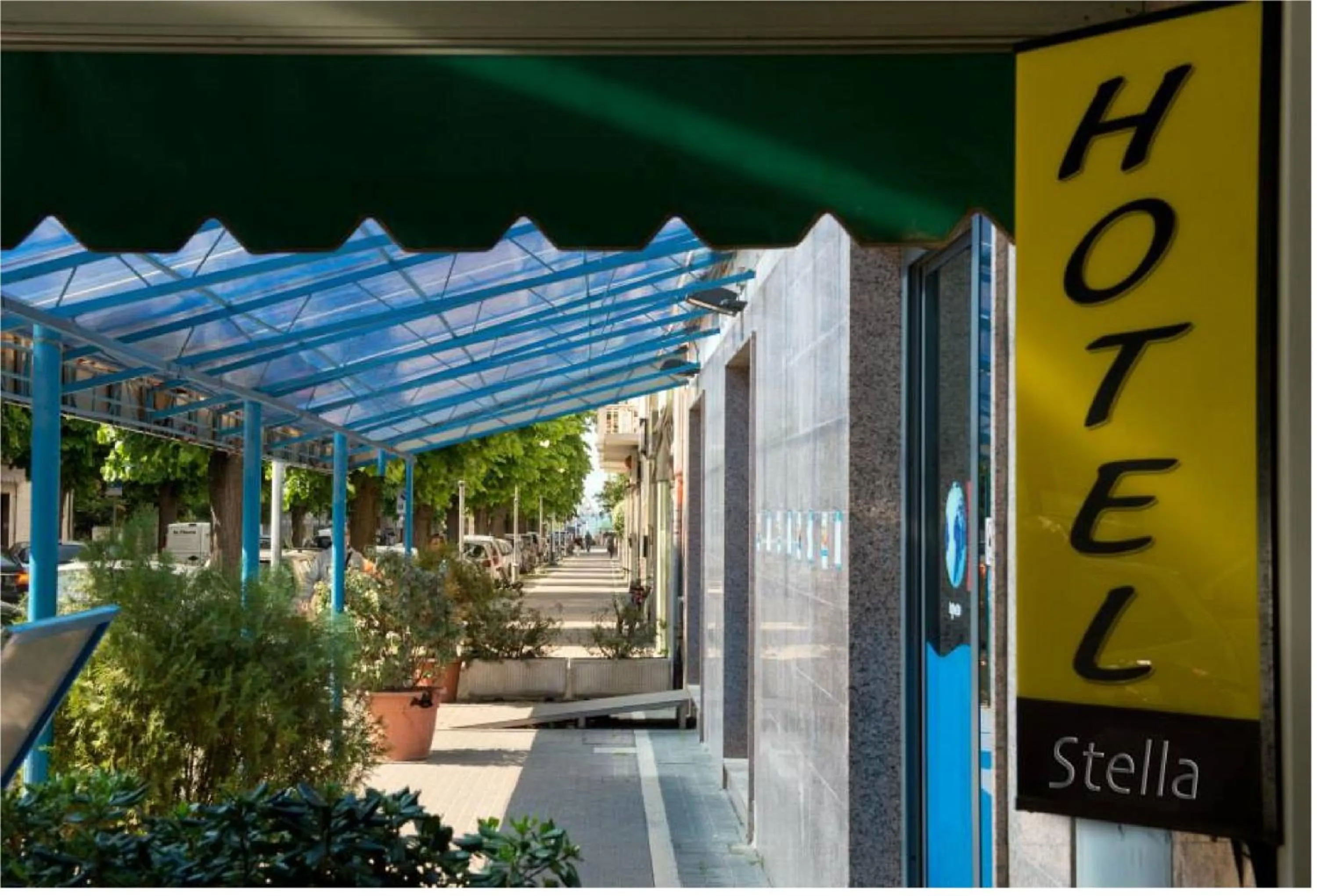 Property logo or sign in HOTEL MAIDA