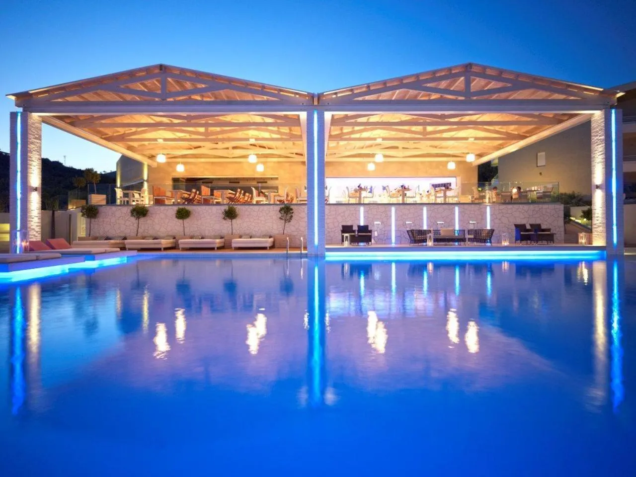 Restaurant/places to eat in Proteas Blu Resort