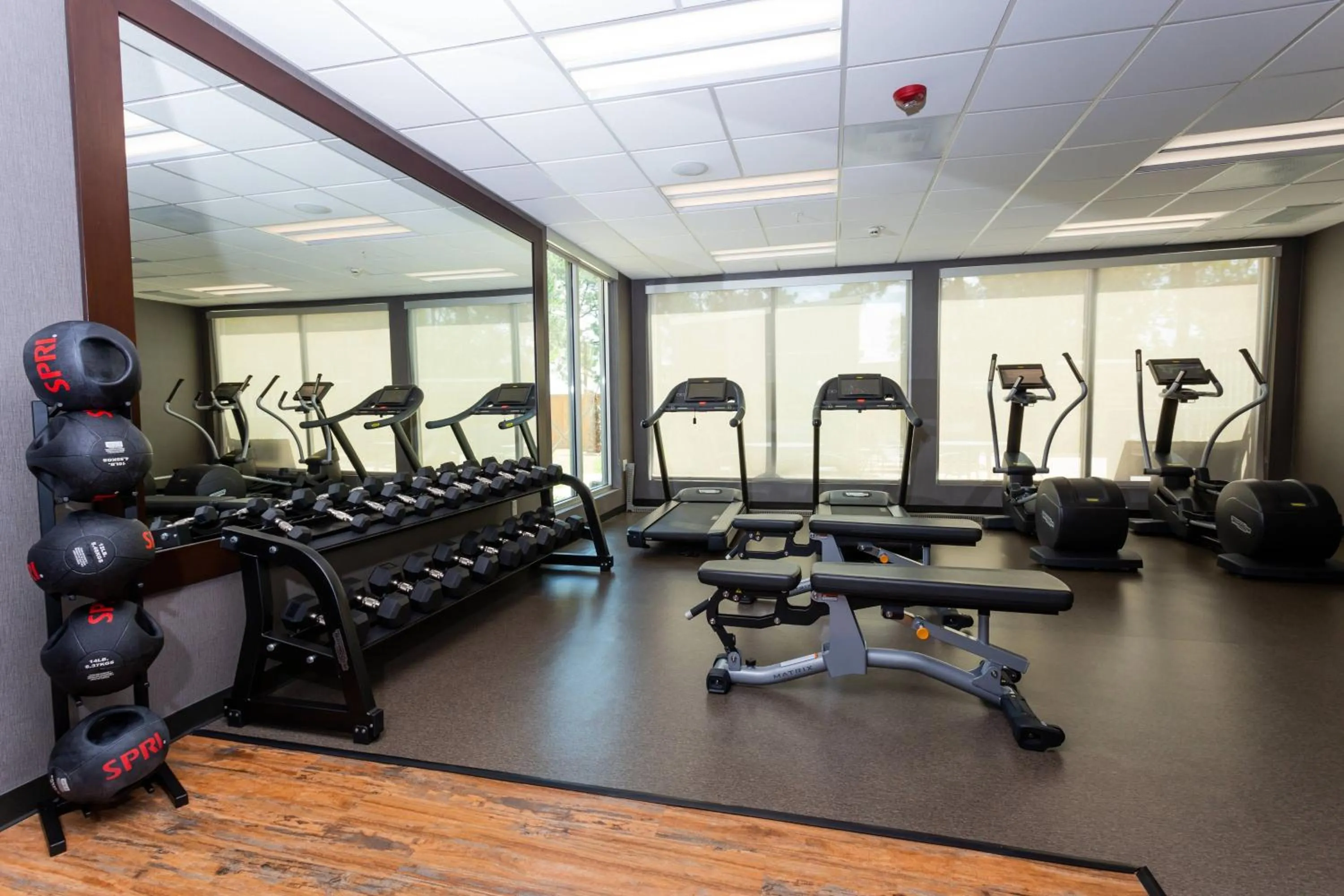 Fitness centre/facilities in Fairfield Inn & Suites by Marriott Bay City, Texas