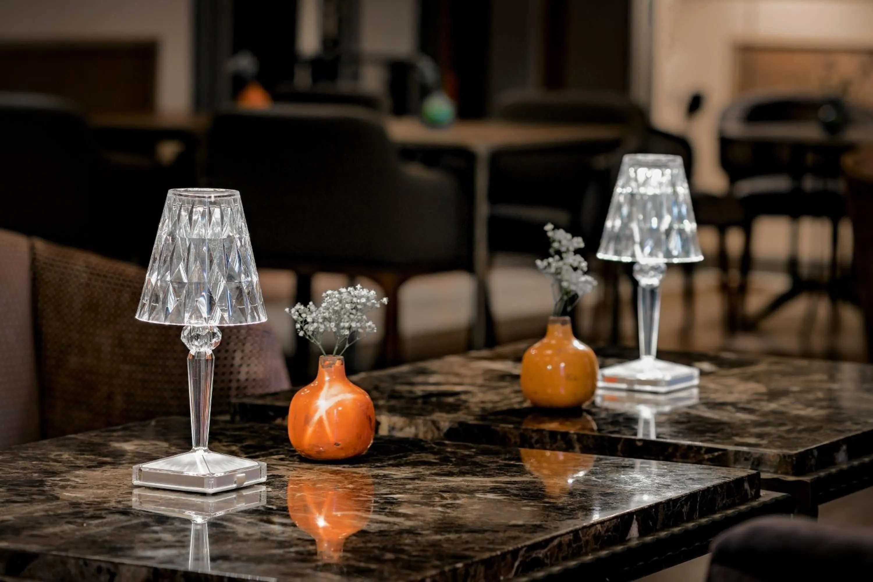 Restaurant/places to eat in Círculo Gran Vía, Autograph Collection (Adults Only)