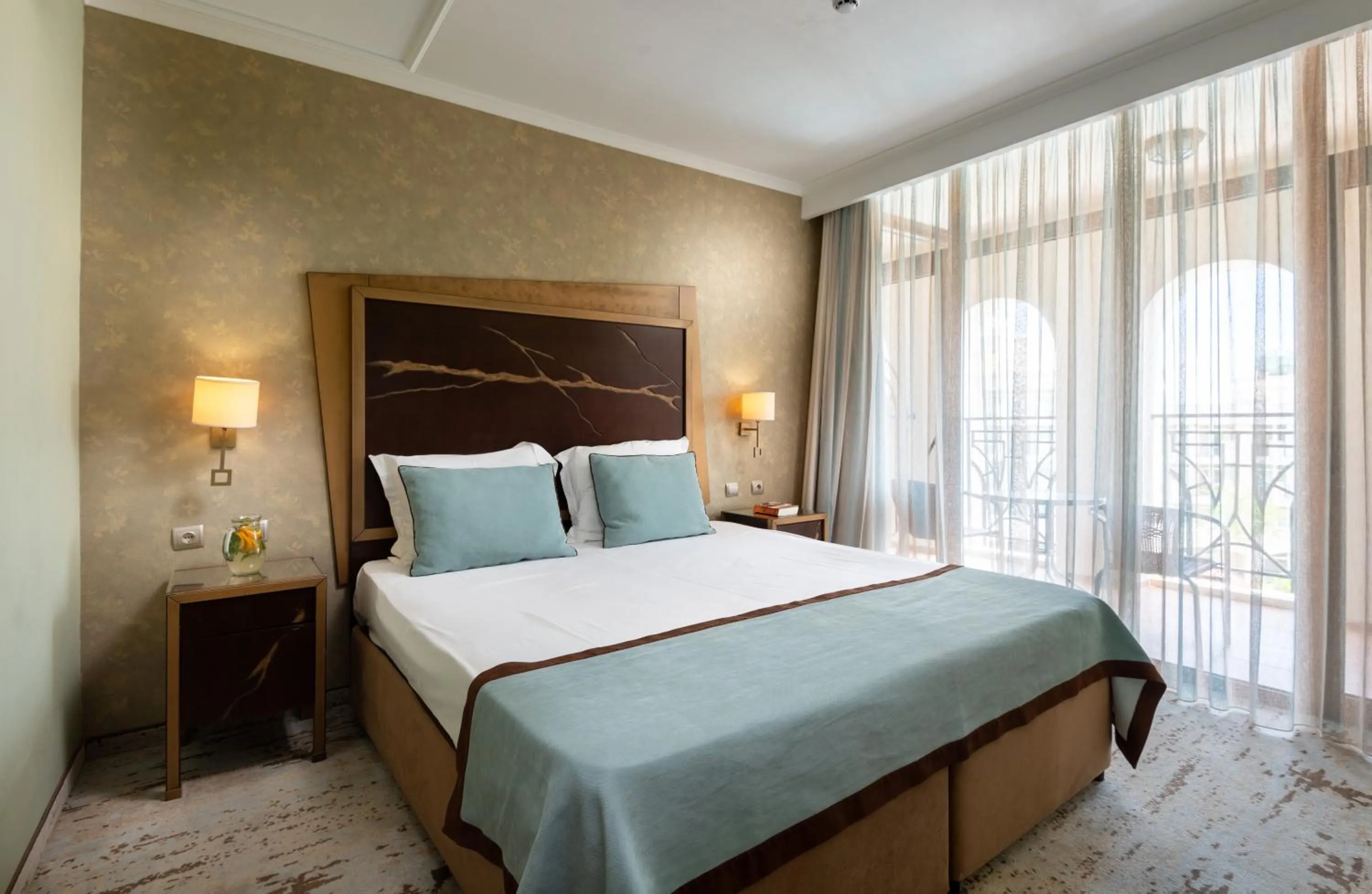 Bed in Festa Via Pontica