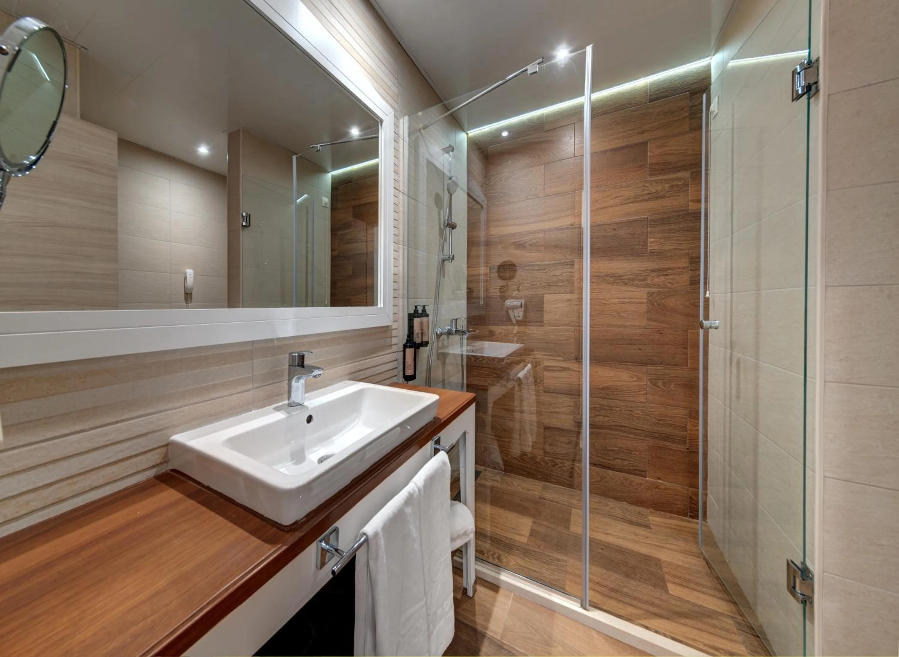 Bathroom in Festa Via Pontica