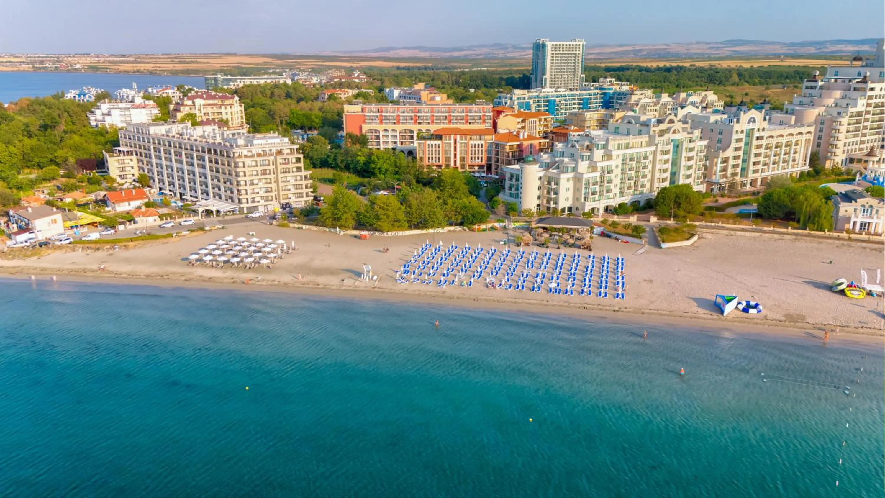 Property building in Festa Via Pontica