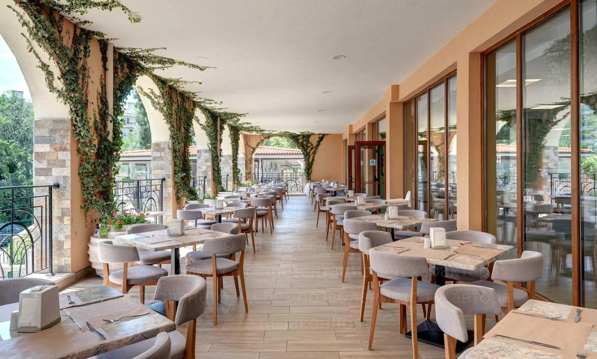 Restaurant/places to eat in Festa Via Pontica