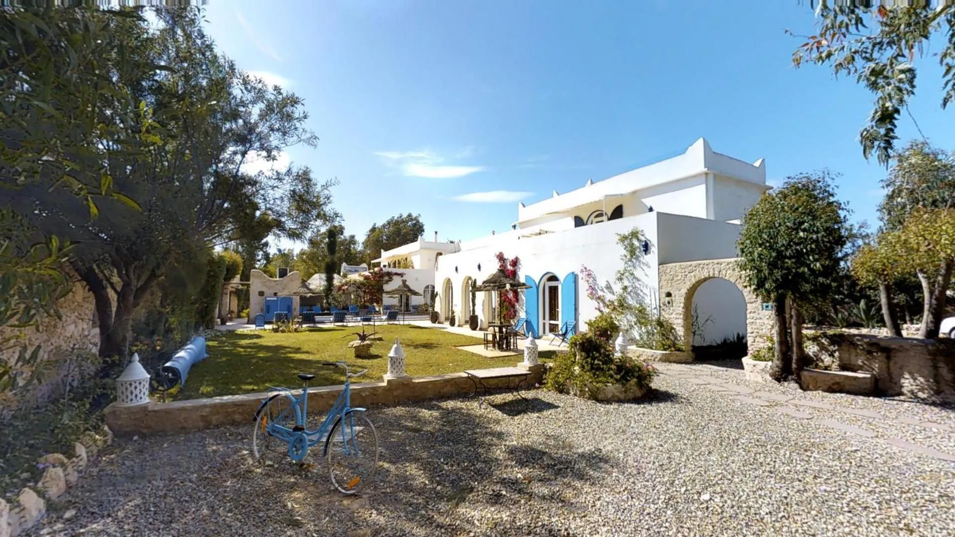 Property building in Villa Daba