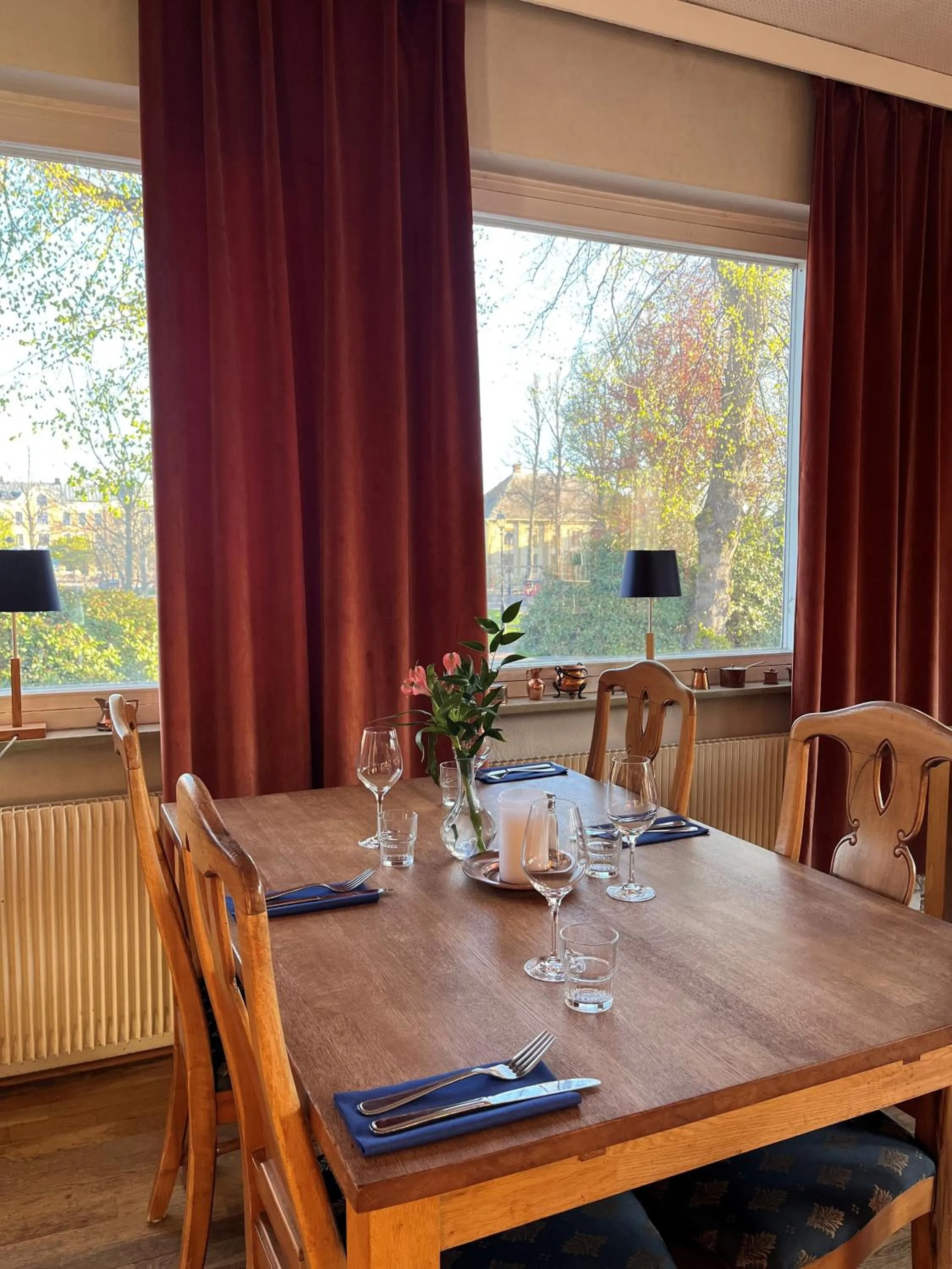 Restaurant/places to eat in Amals Stadshotell, BW Signature Collection