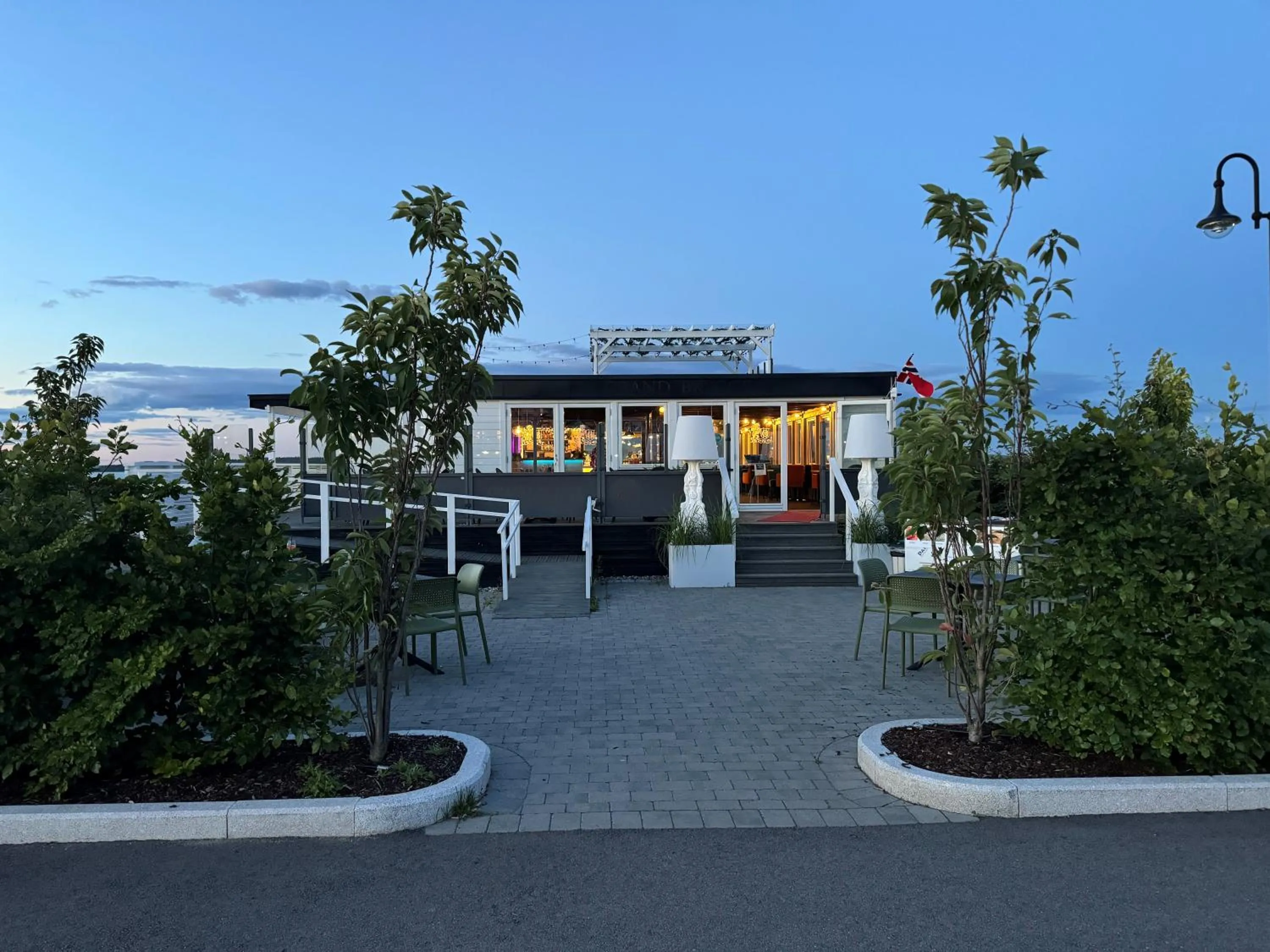 Patio in Grand Hotel Åsgårdstrand - Unike Hoteller