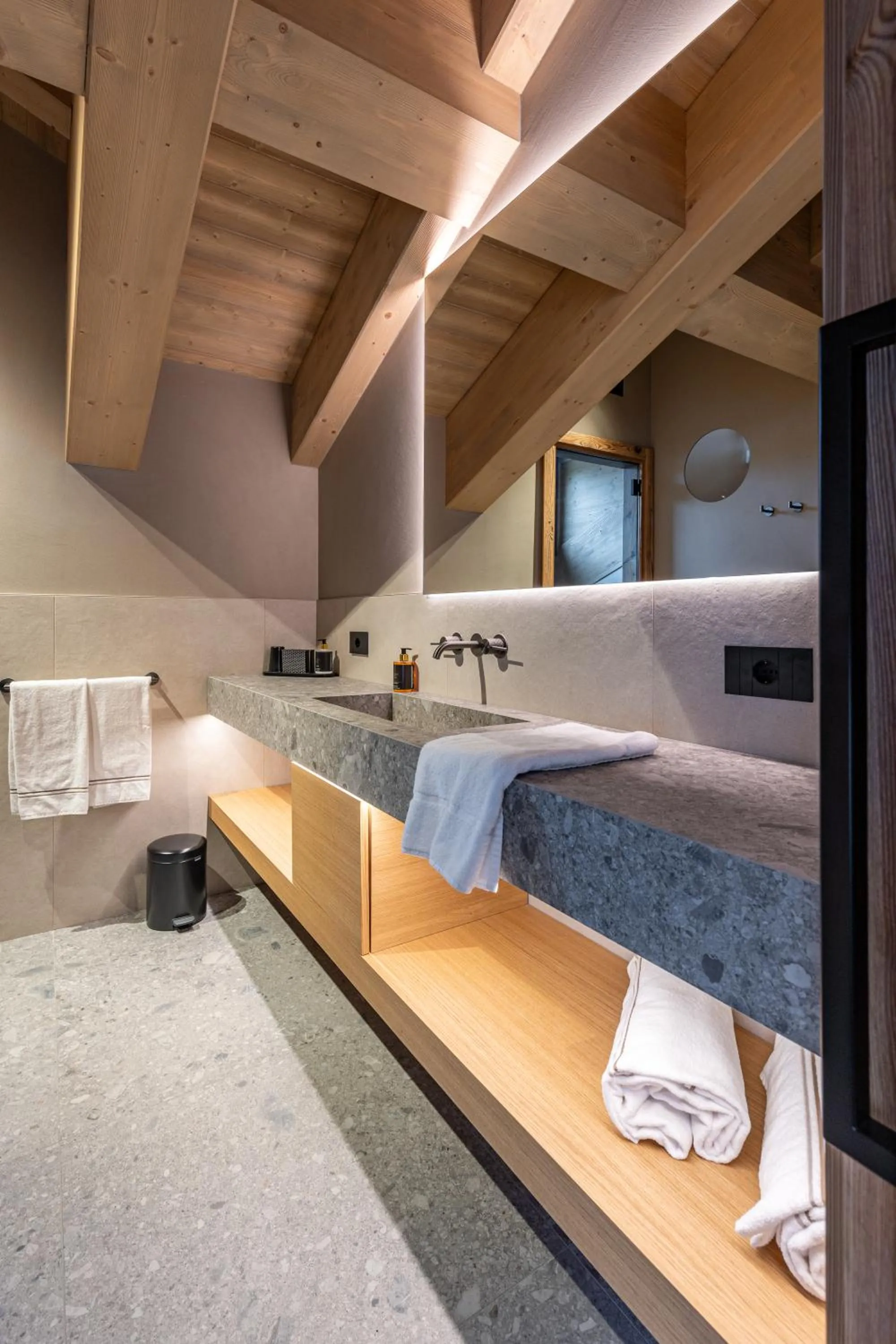 Bathroom in Paradise Lodge