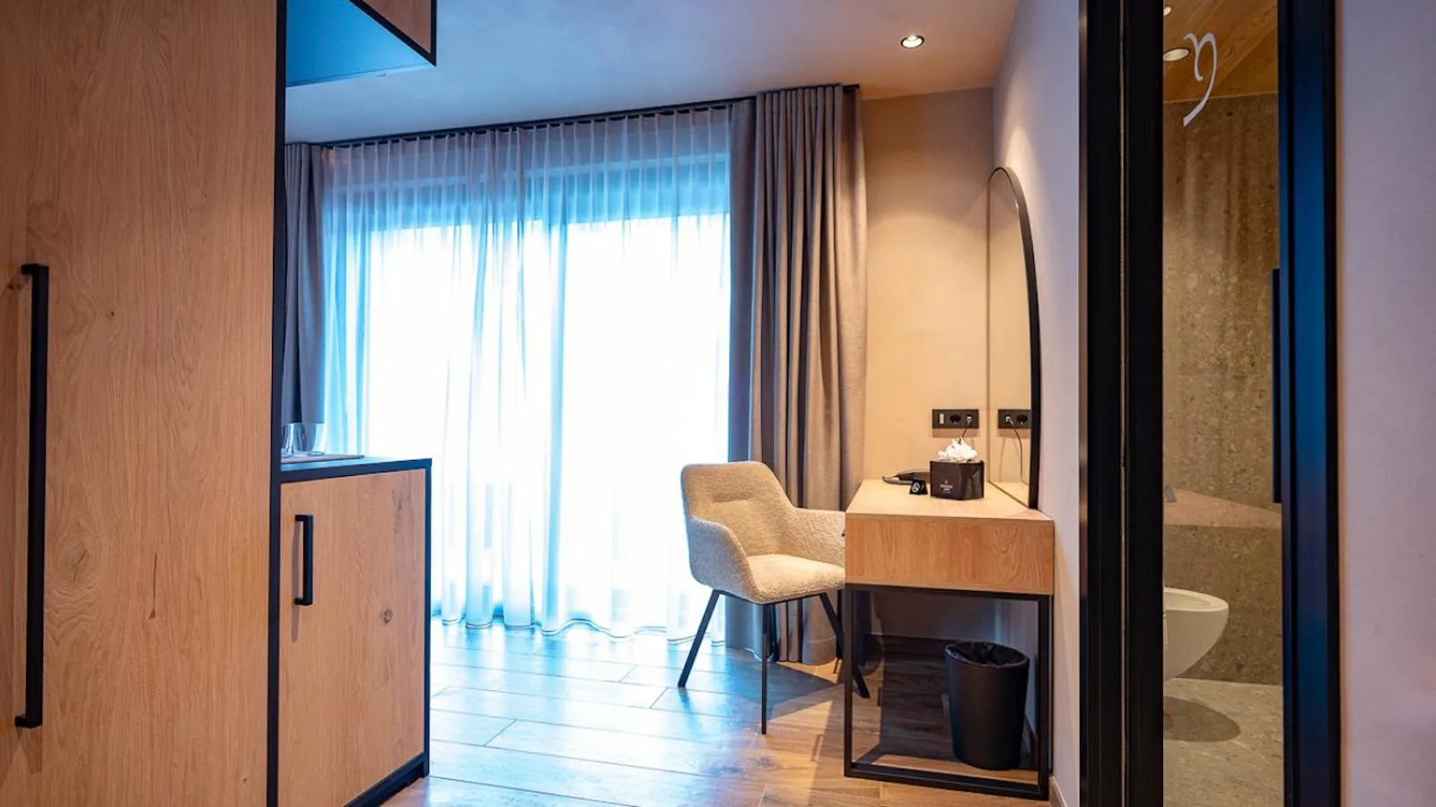 Living room in Paradise Lodge