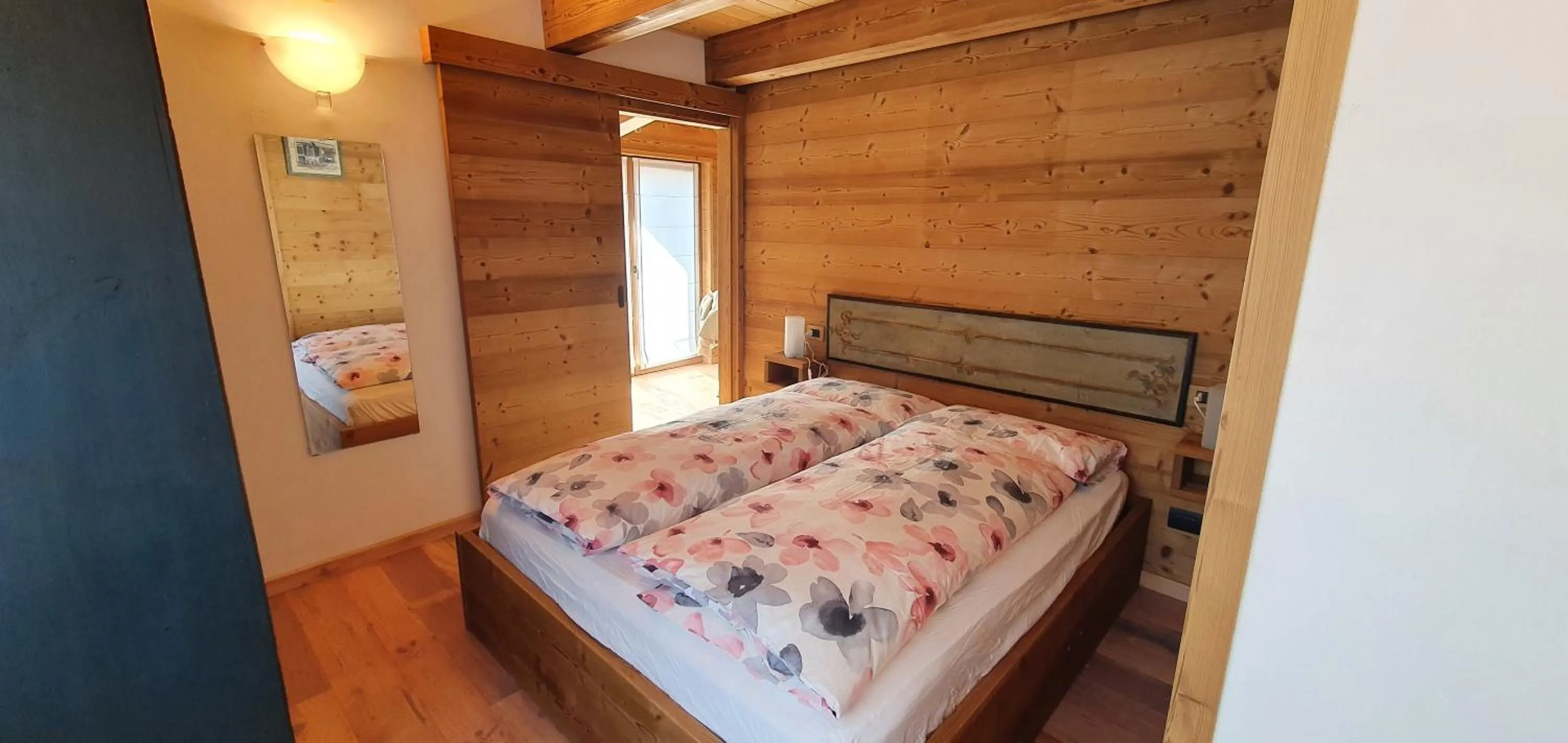 Bed in Paradise Lodge