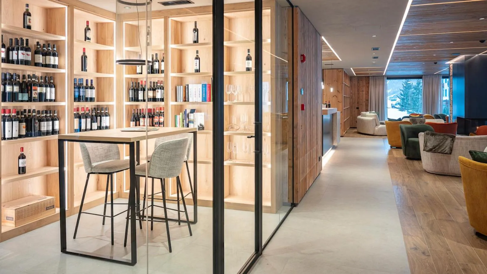 Lounge or bar in Paradise Lodge