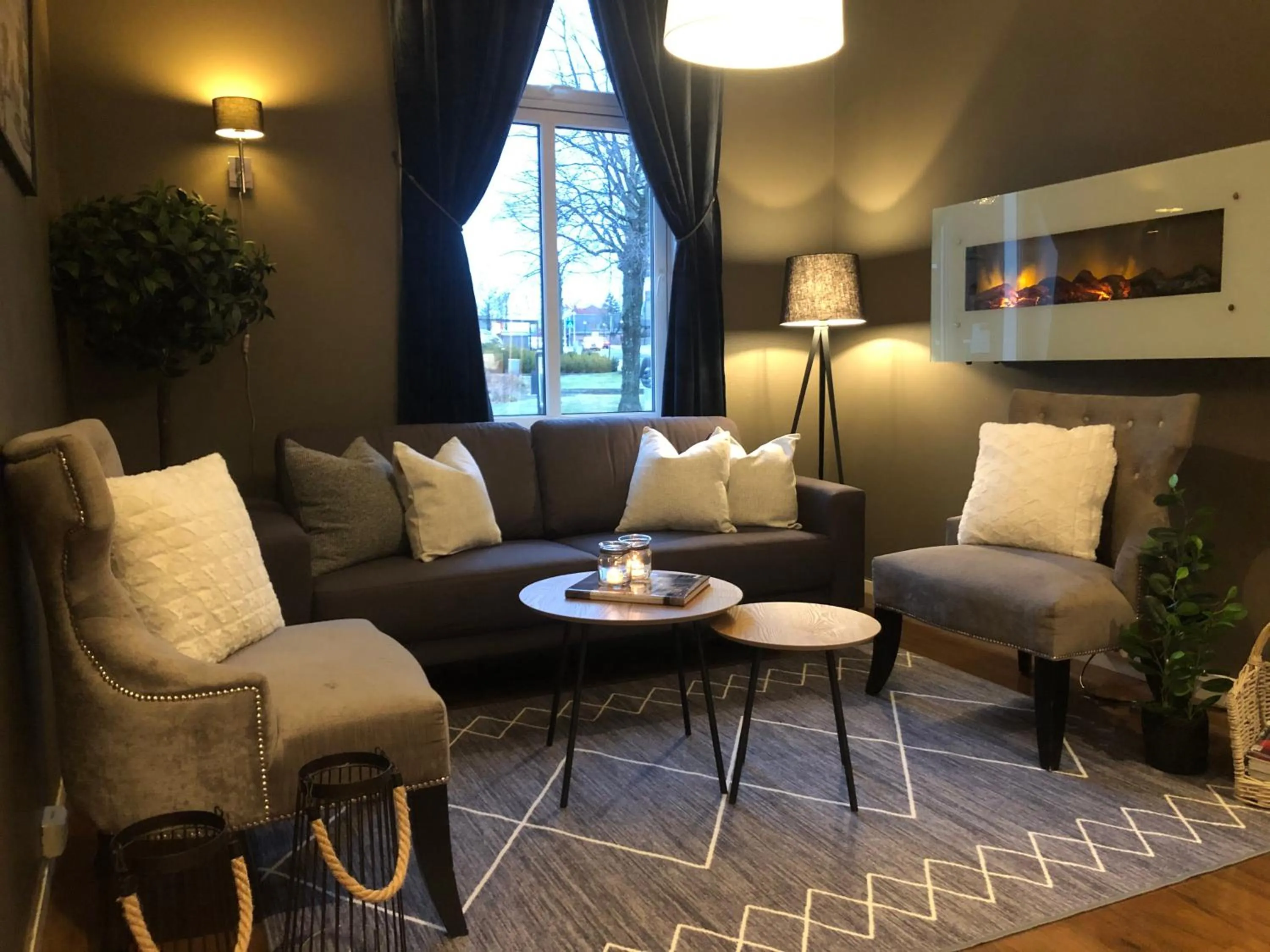 Lobby or reception in Moss Hotel & Apartments