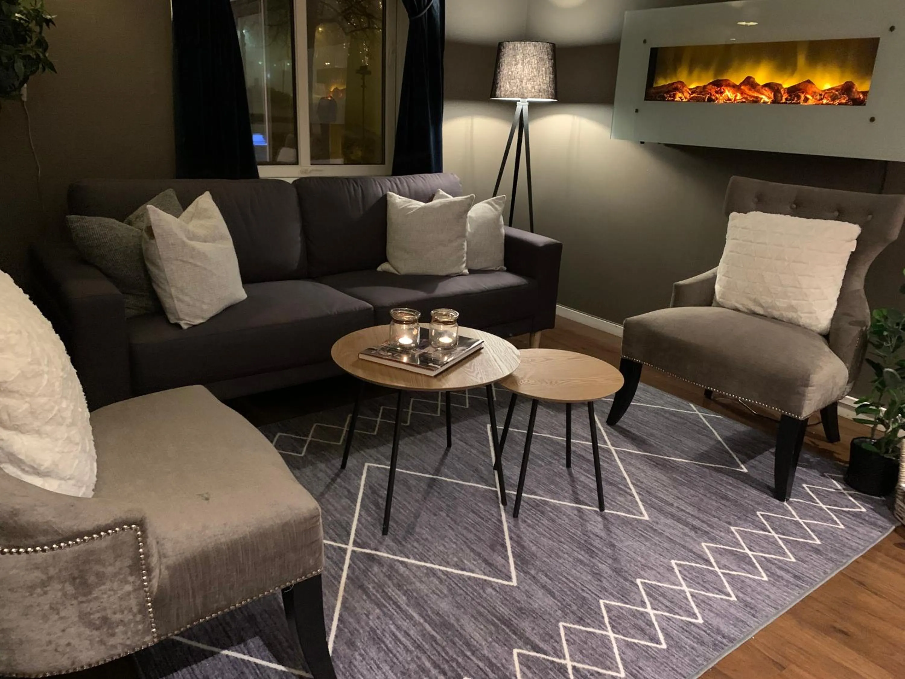 Lobby or reception in Moss Hotel & Apartments