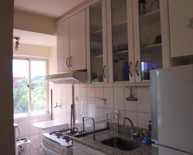 Kitchen or kitchenette in Thermas do Bandeirante Caldas Novas - ACHEI FERIAS - Com Roupa de Cama