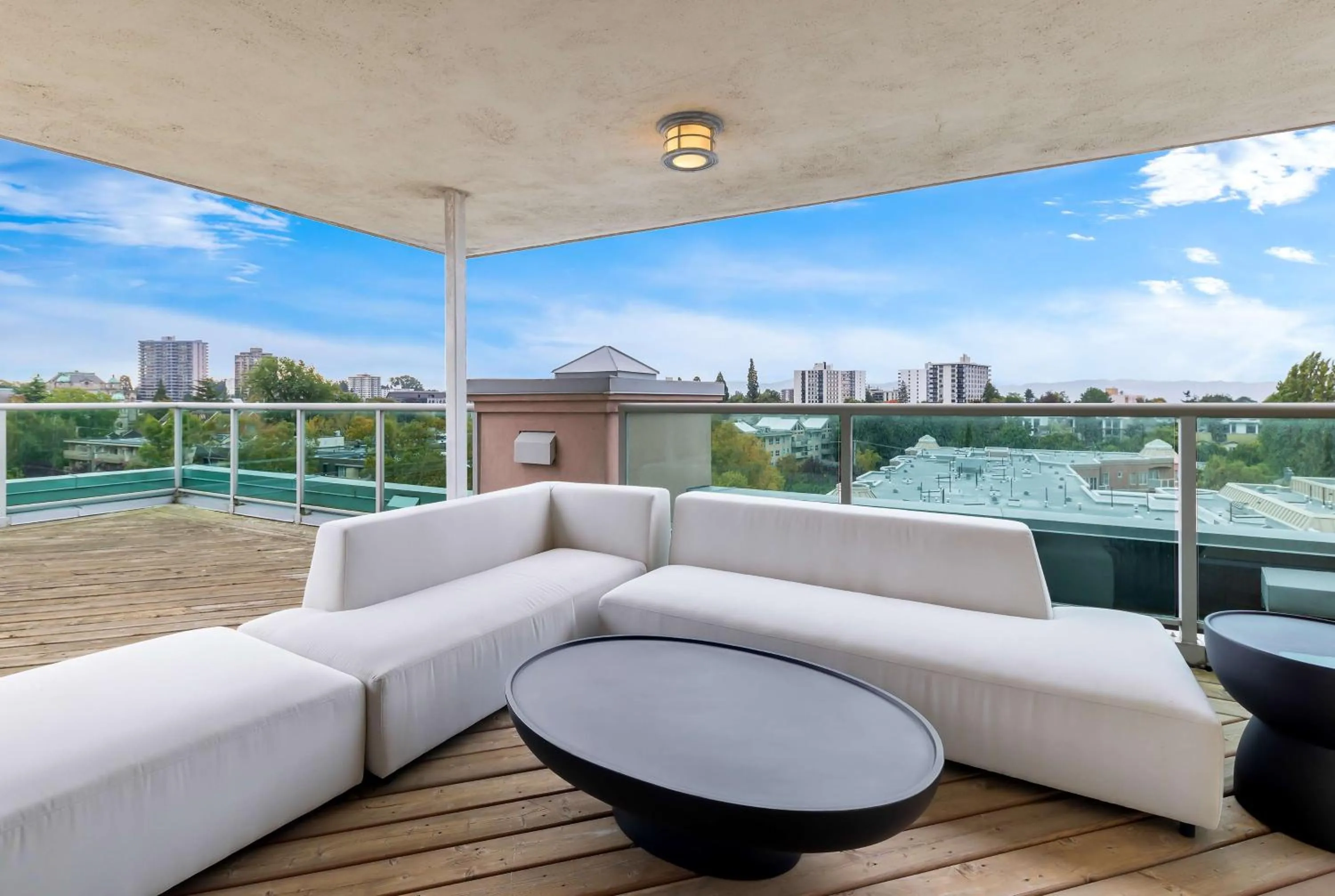 Photo of the whole room in Best Western PLUS Inner Harbour Hotel