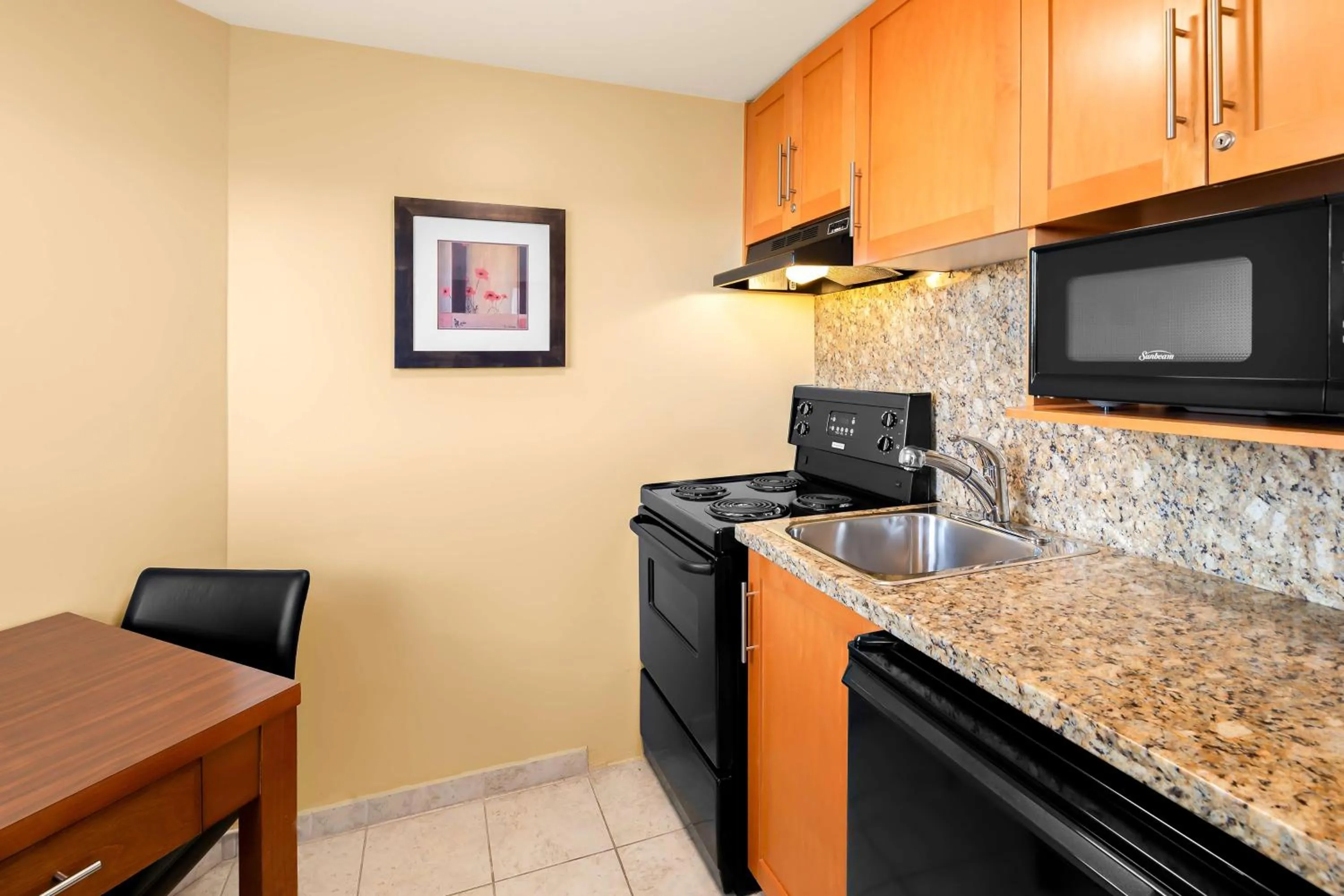 Photo of the whole room in Best Western PLUS Inner Harbour Hotel