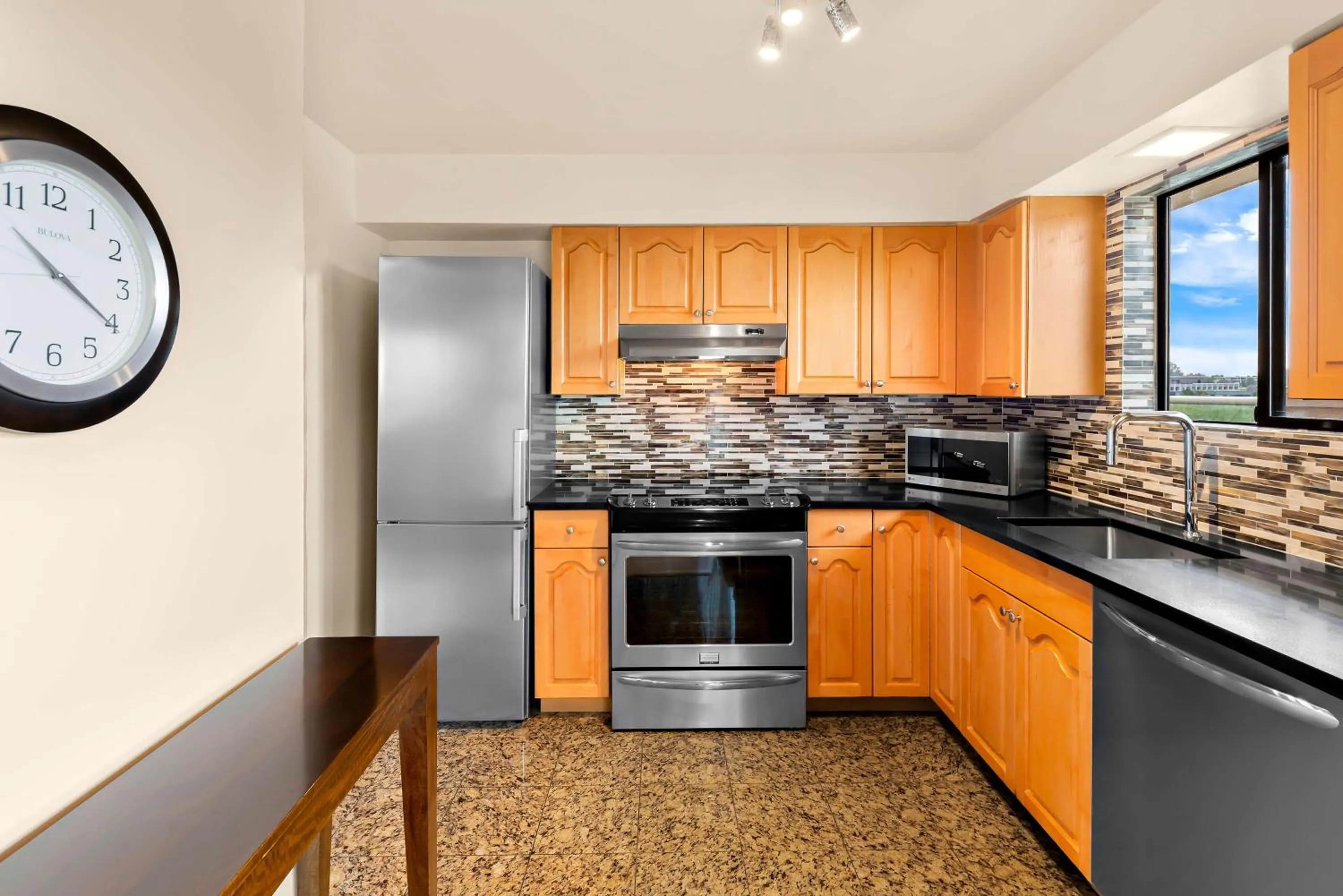 Photo of the whole room in Best Western PLUS Inner Harbour Hotel