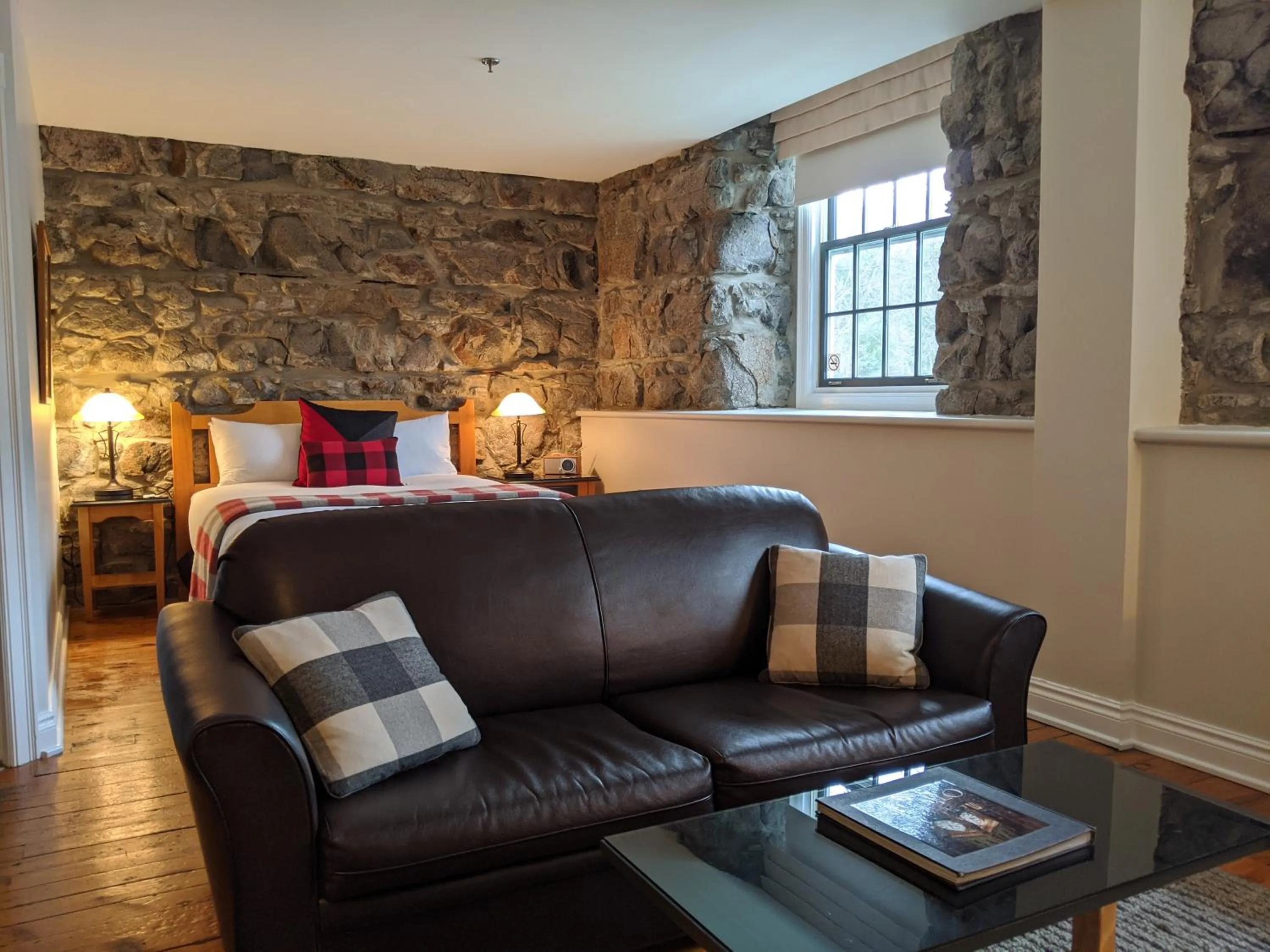 Photo of the whole room, Bed in Moulin Wakefield Mill Hotel & Spa