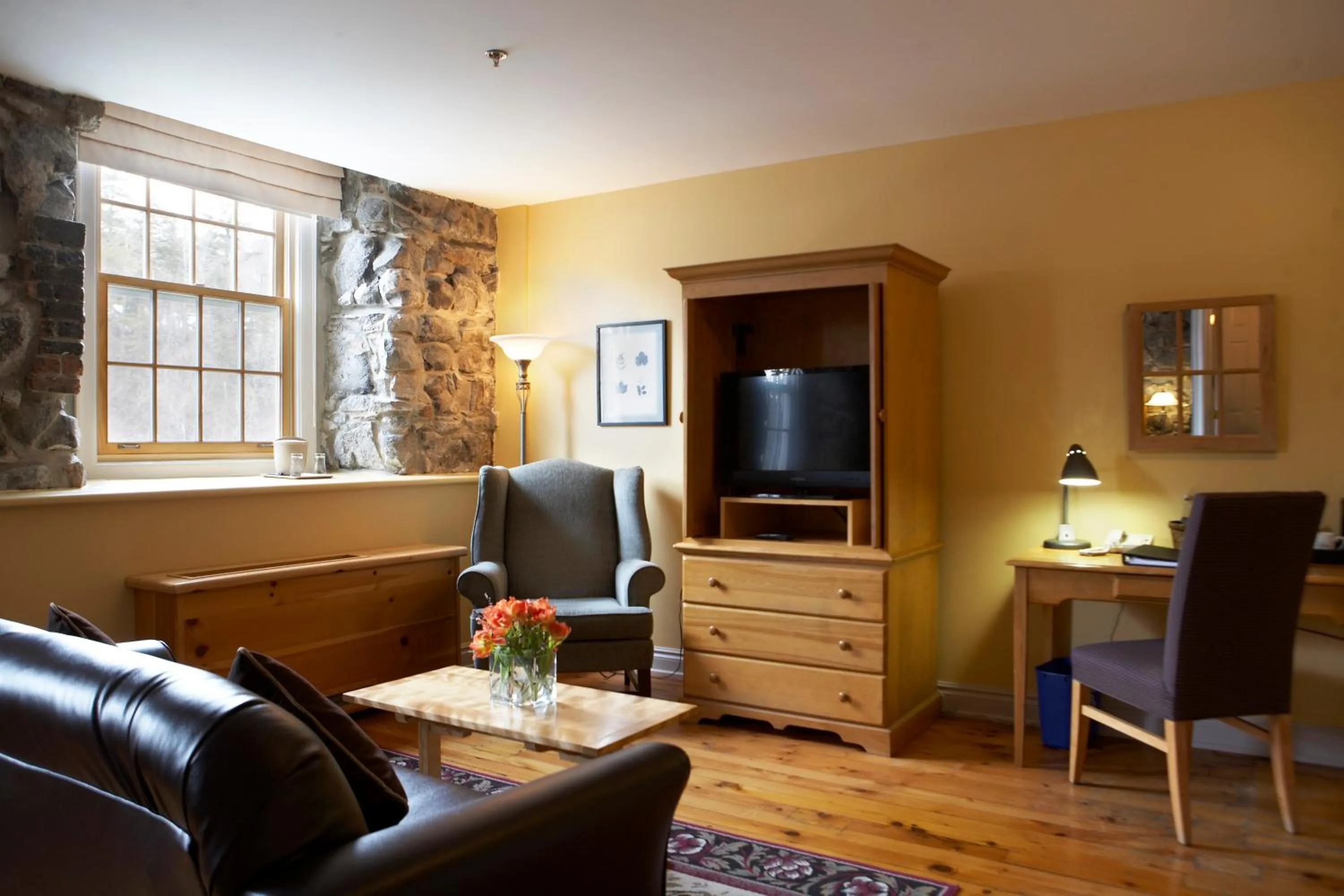 TV and multimedia in Moulin Wakefield Mill Hotel & Spa