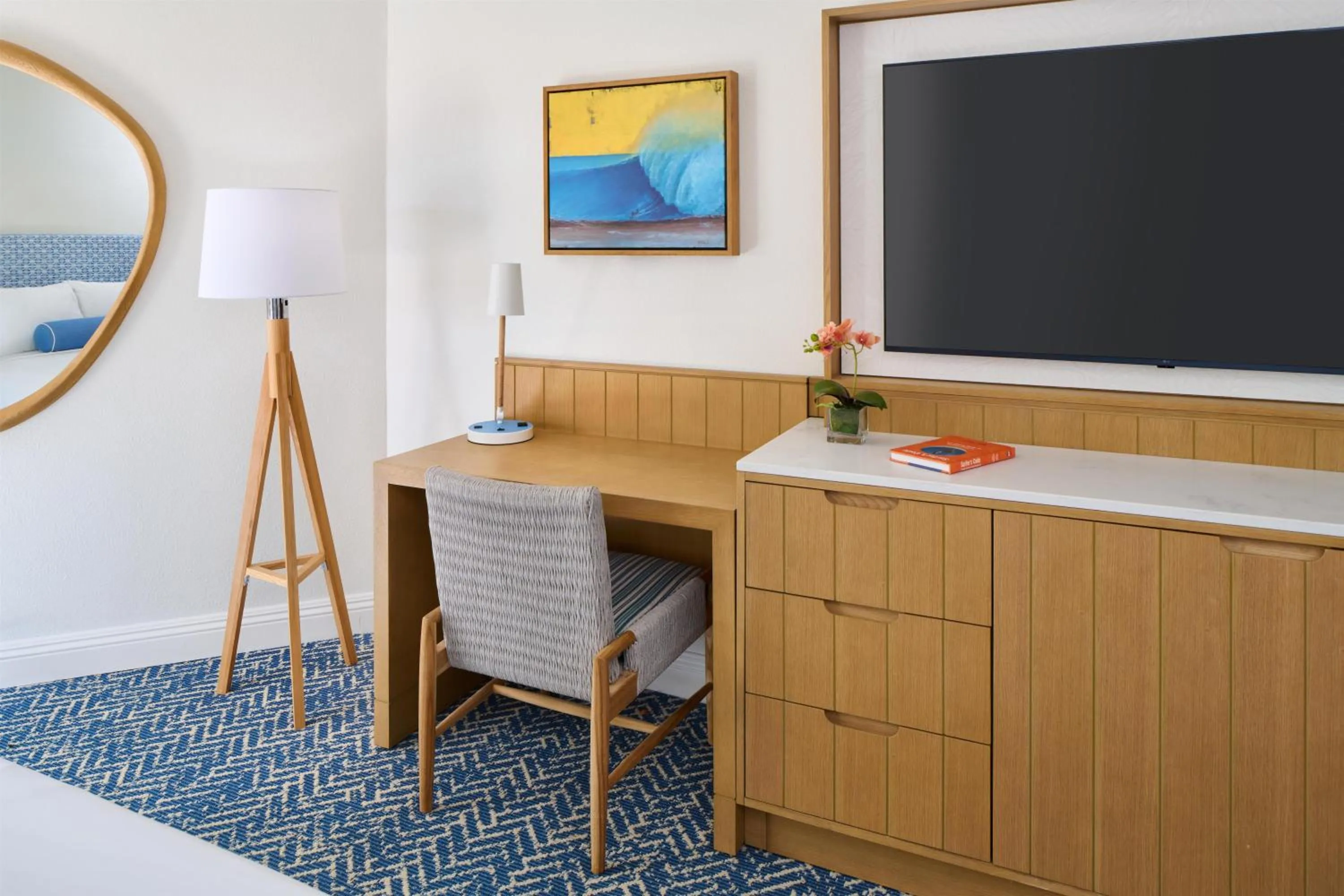 Bedroom in OUTRIGGER Kaua'i Beach Resort & Spa