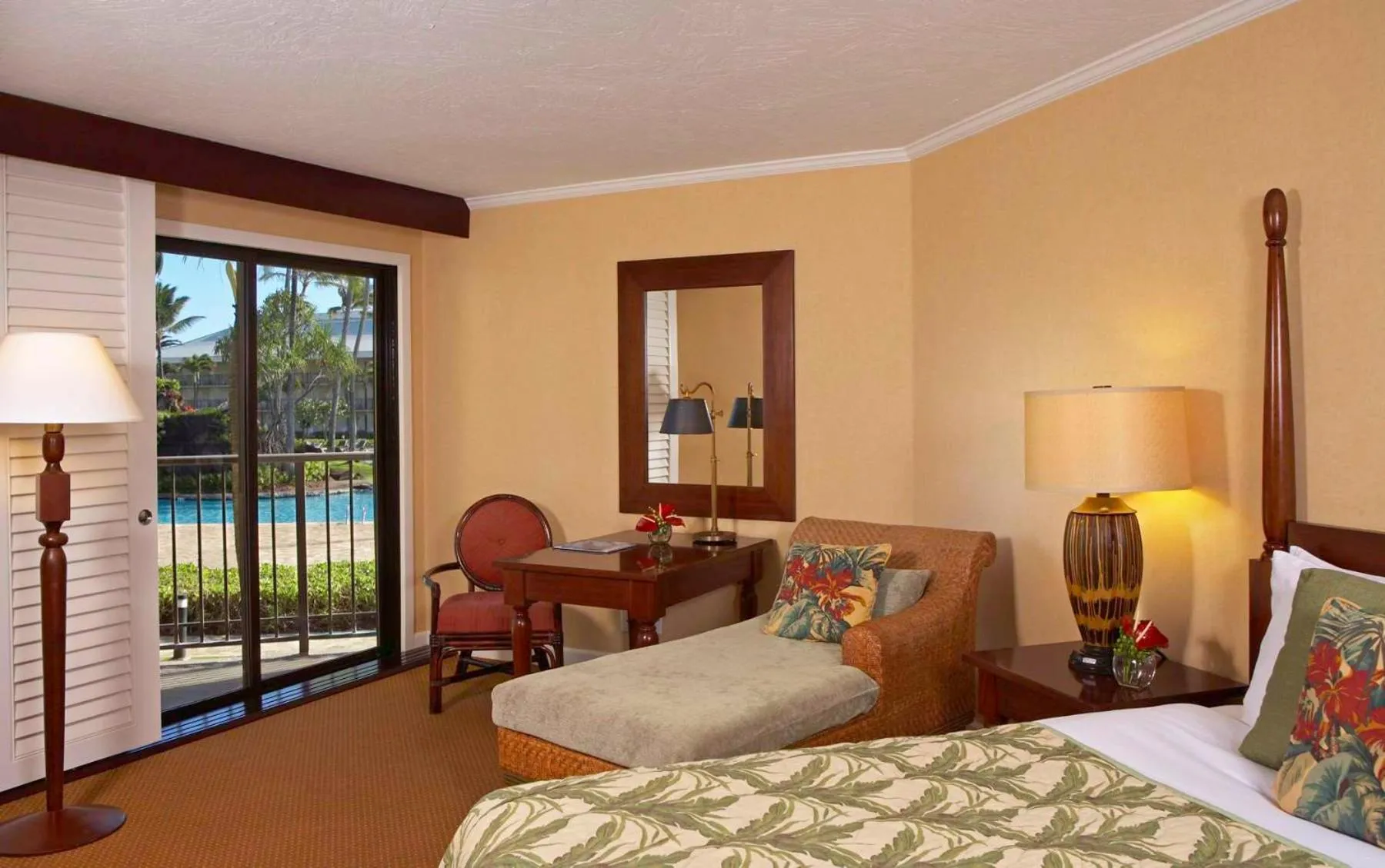 Bedroom, Bed in OUTRIGGER Kaua'i Beach Resort & Spa