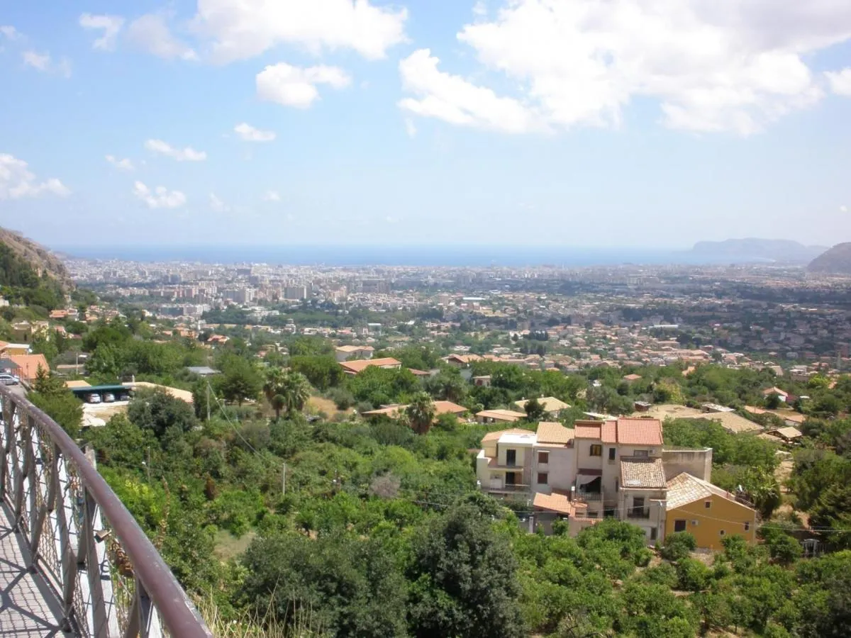 Natural landscape in La Casa delle Lodole