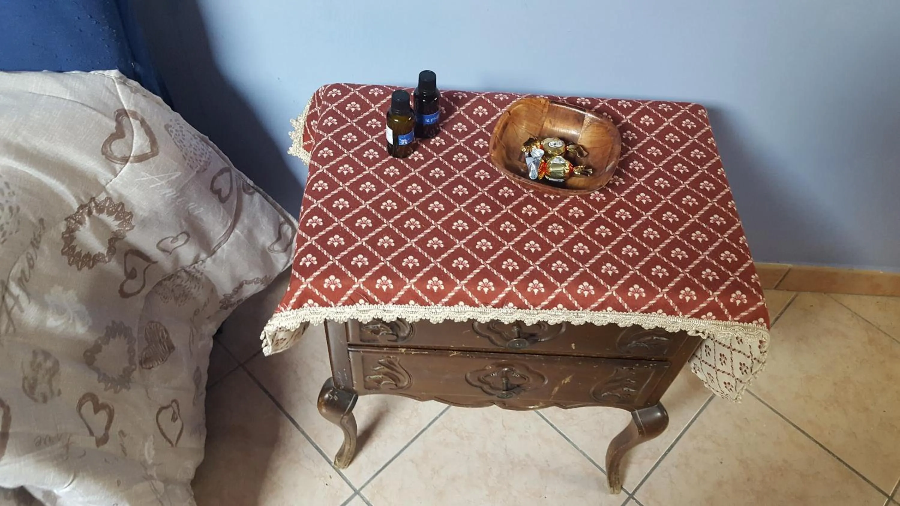 Decorative detail in La Casa delle Lodole