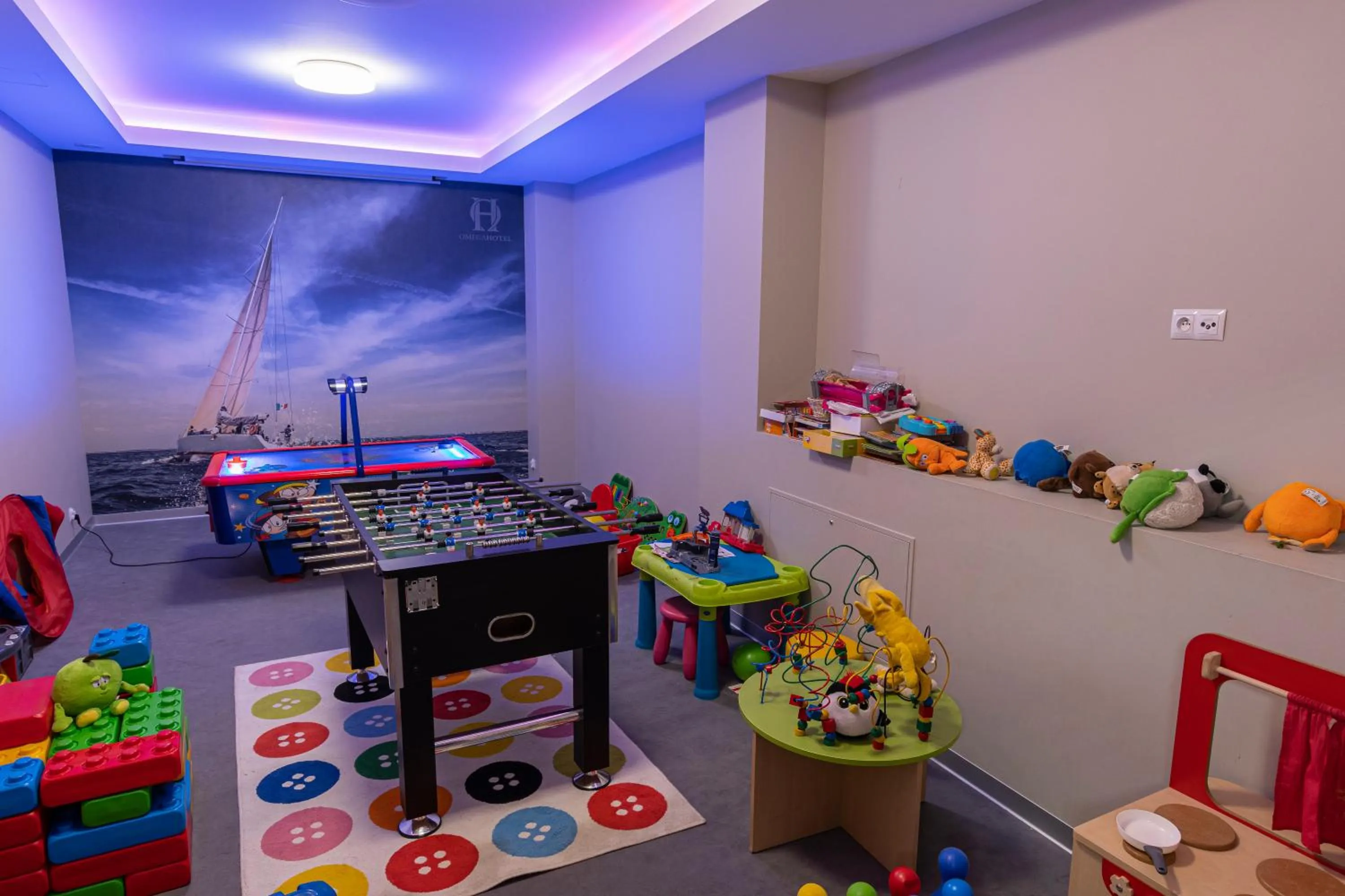 Kids's club in Omega Hotel