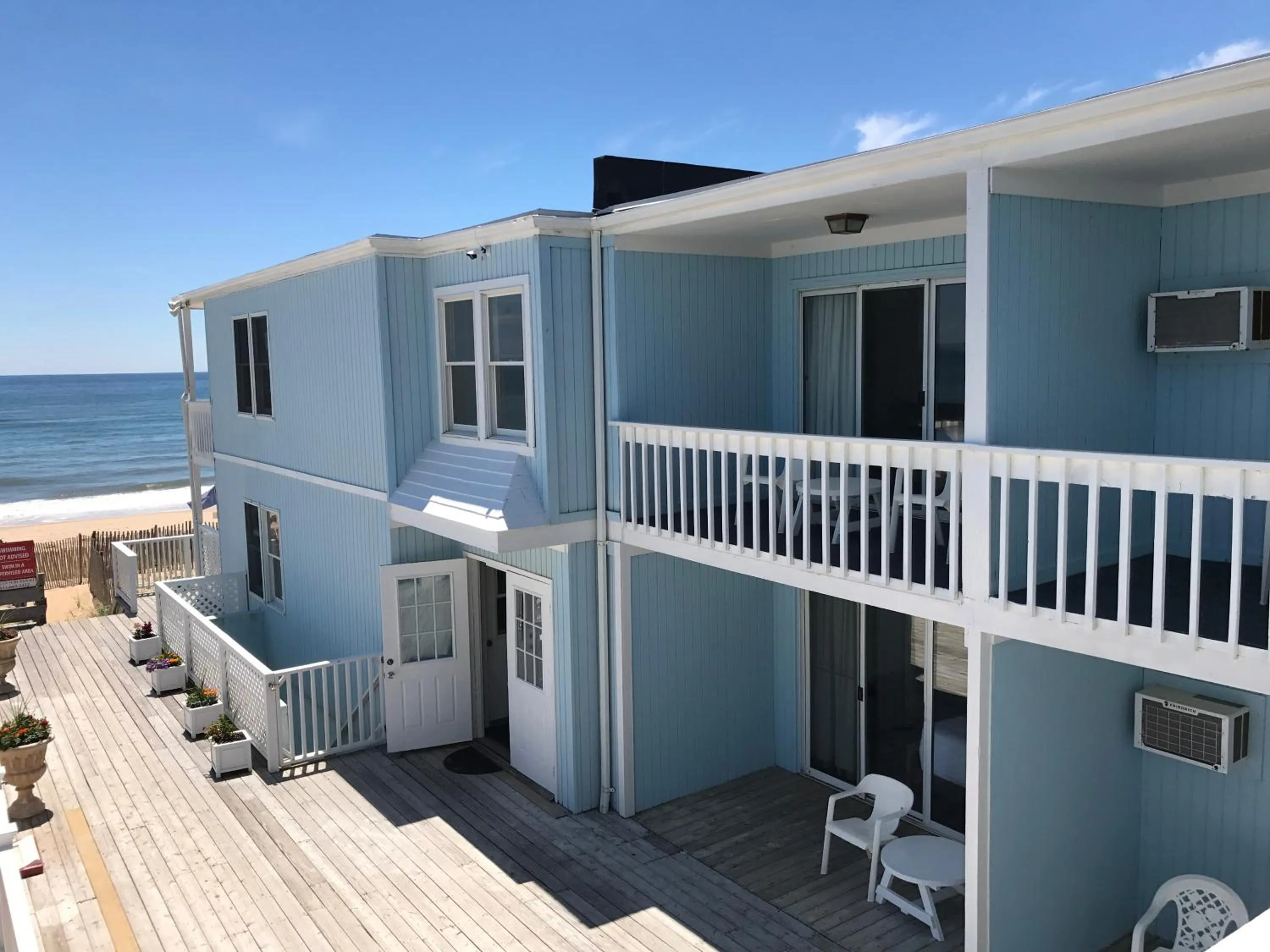 Balcony/Terrace in Ocean Surf Resort