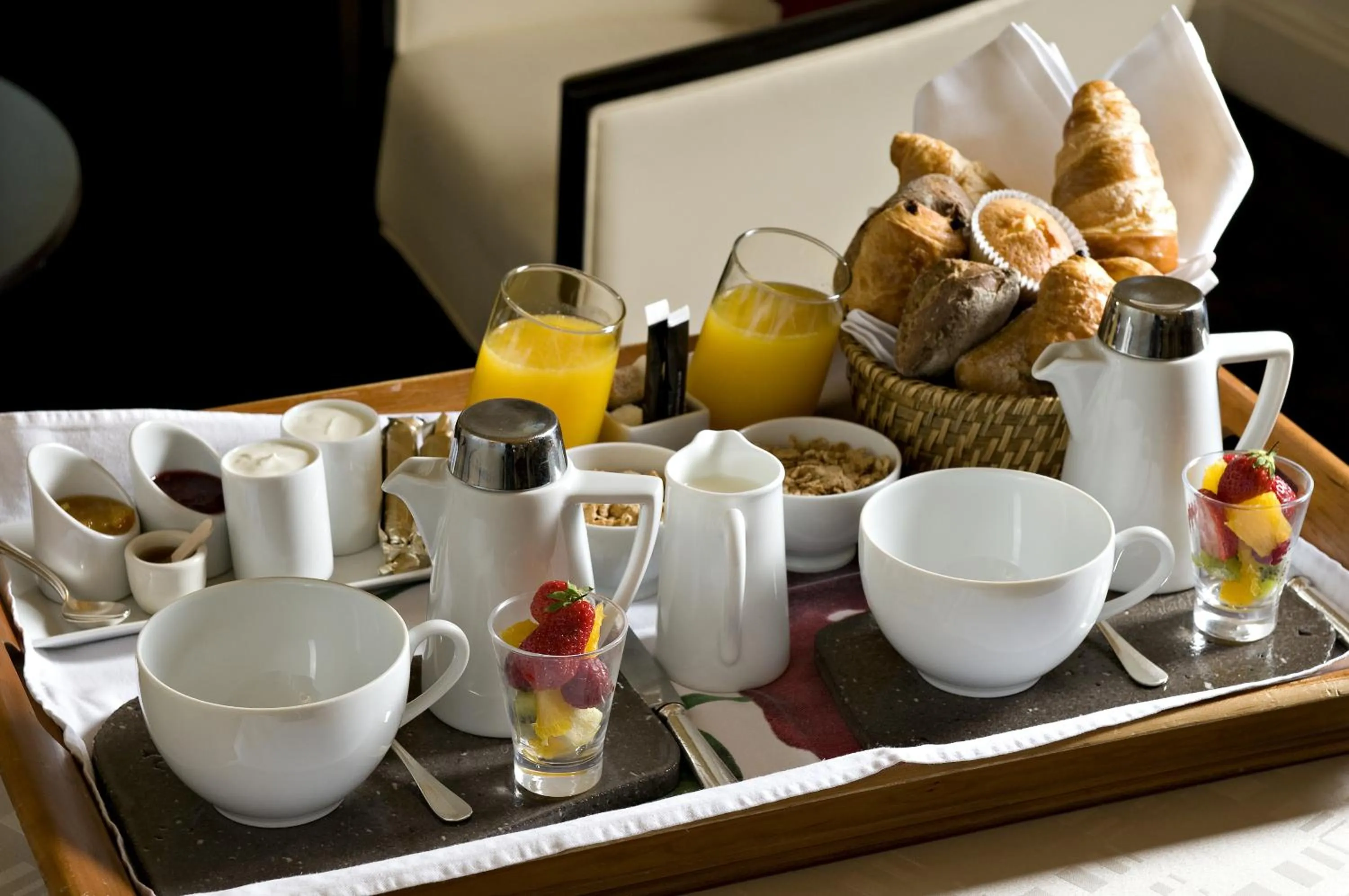 Continental breakfast in Hôtel Radio - Teritoria