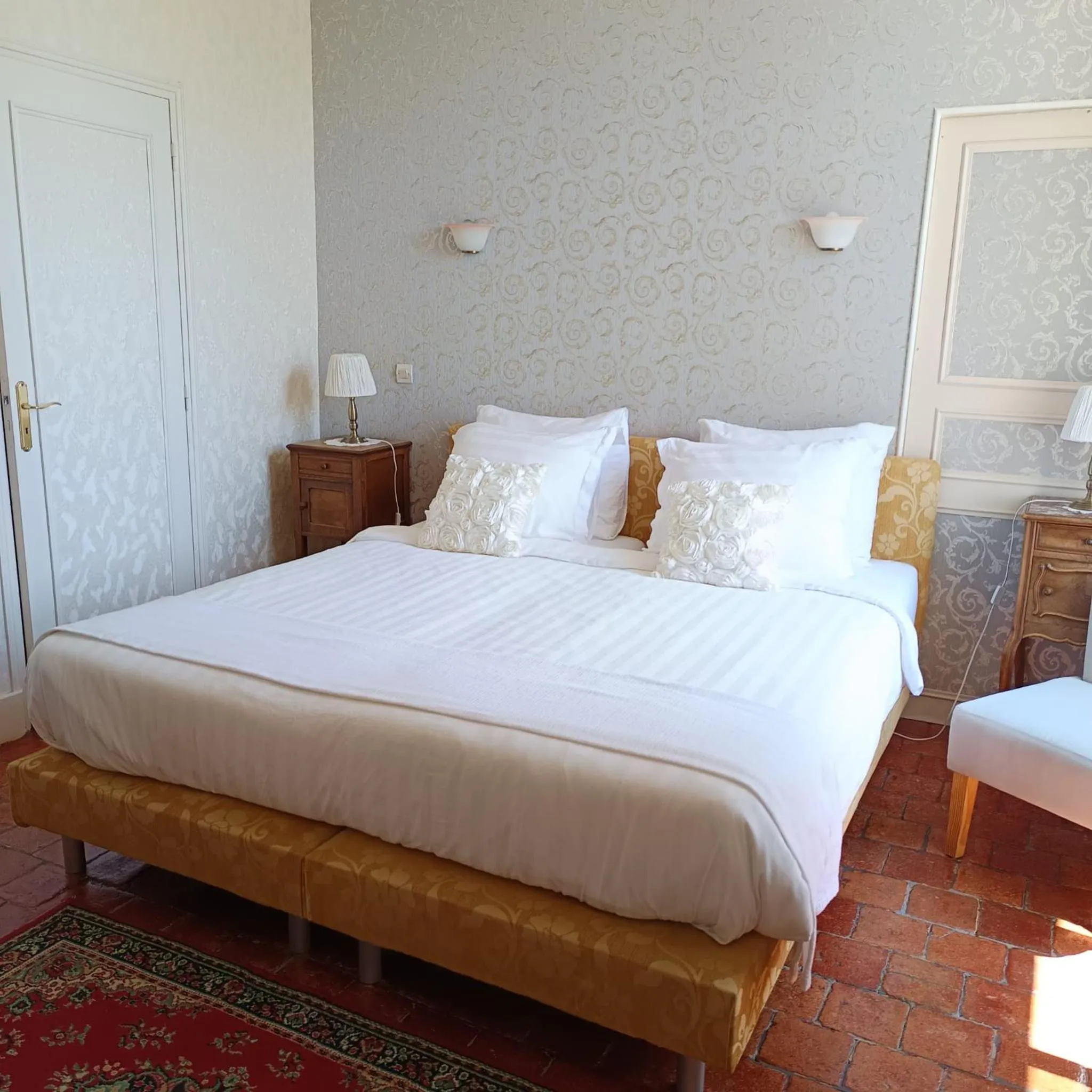 Bedroom, Bed in Château Latour