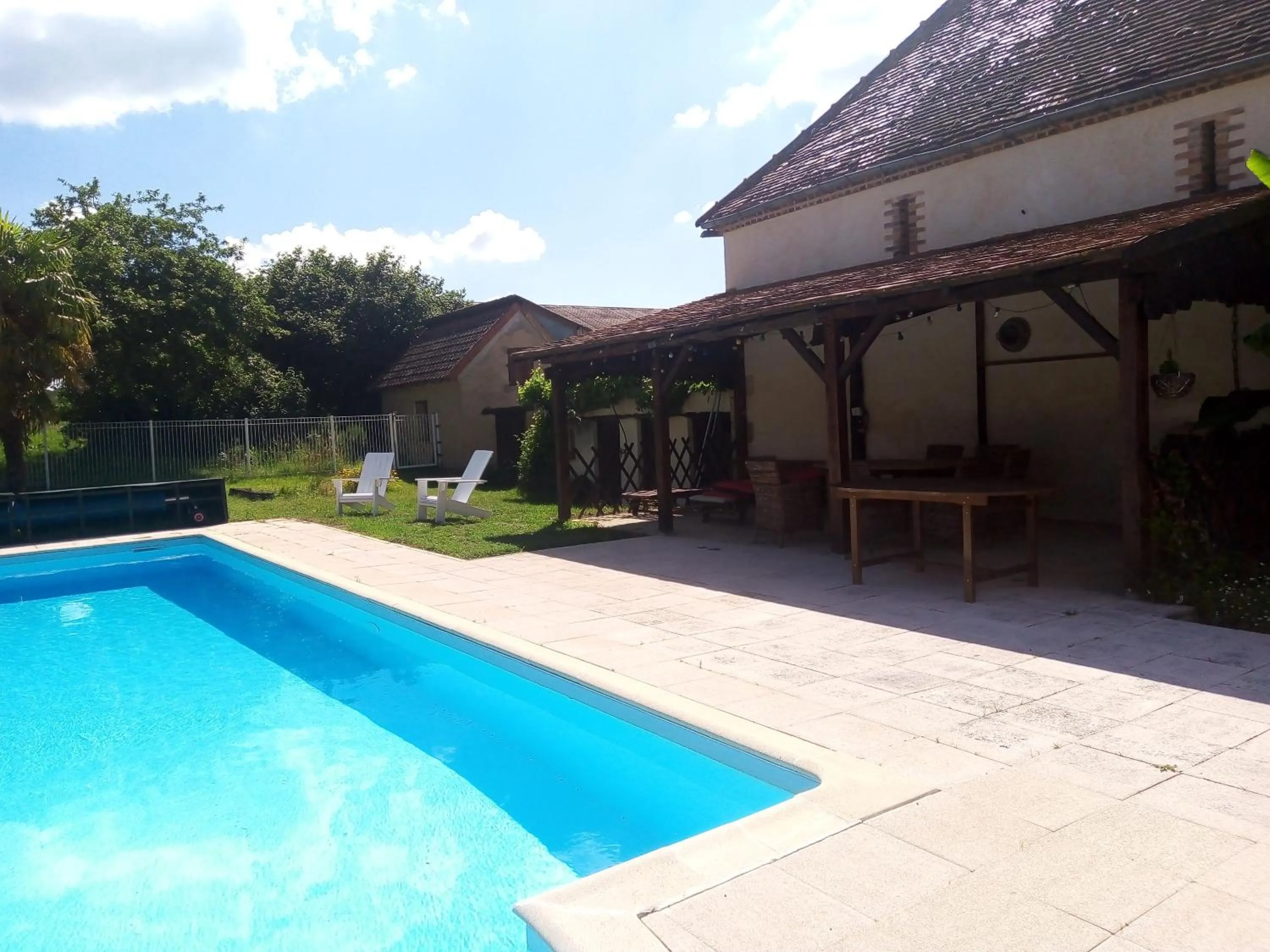 Swimming pool in Château Latour