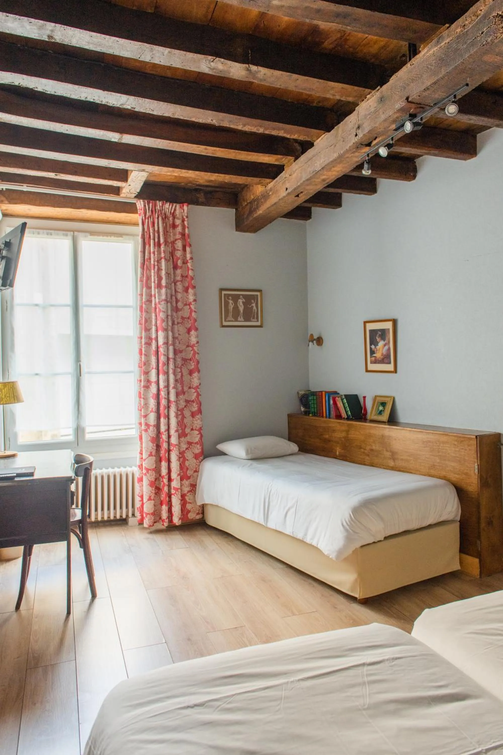 Bed in Le Relais Des Templiers