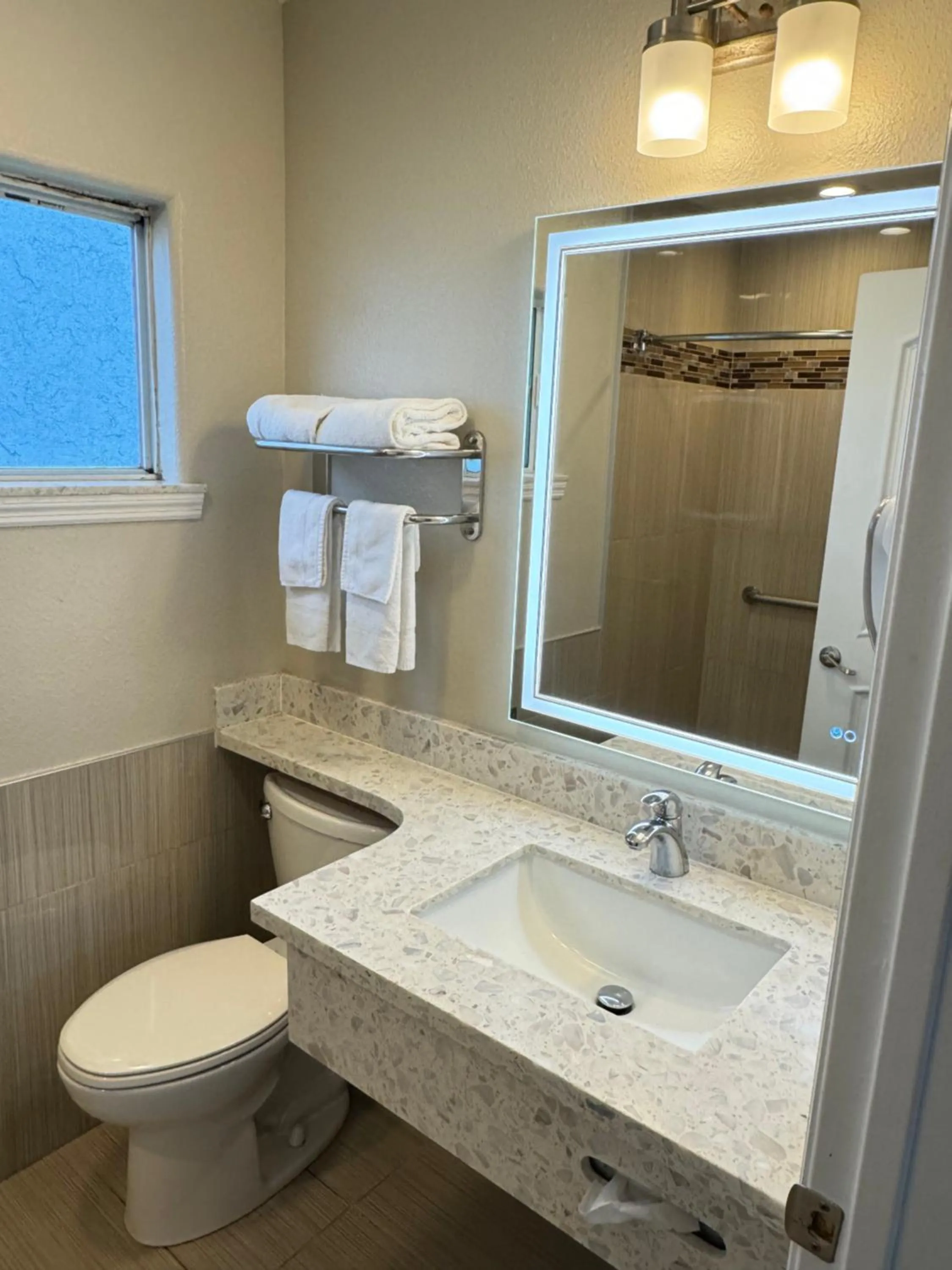 Shower in Padre Oaks