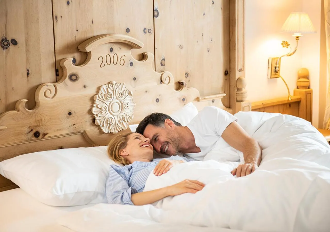 Photo of the whole room, Bed in Hotel Alpenhof