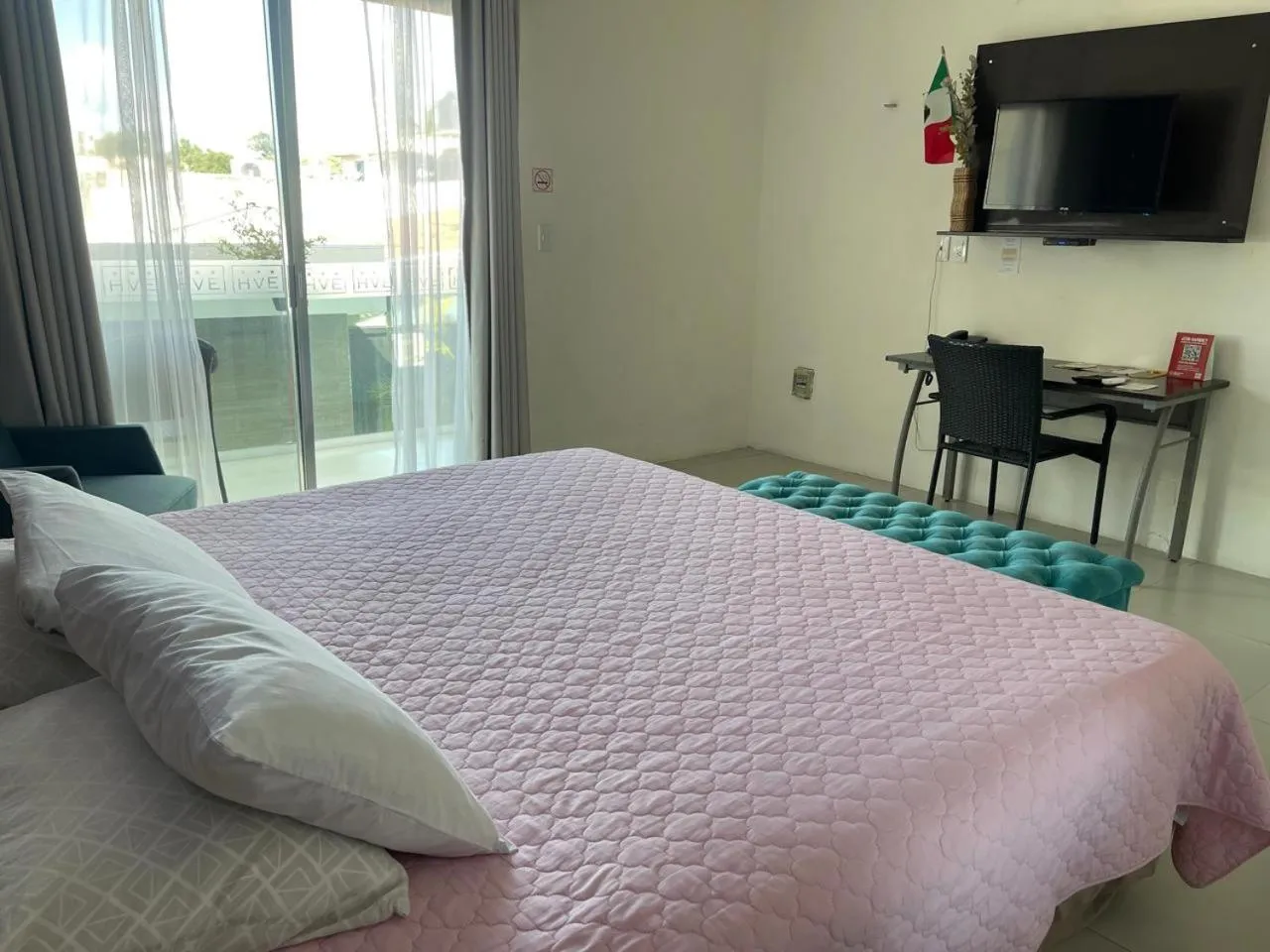 Bed in Hotel Villa Escondida Campeche