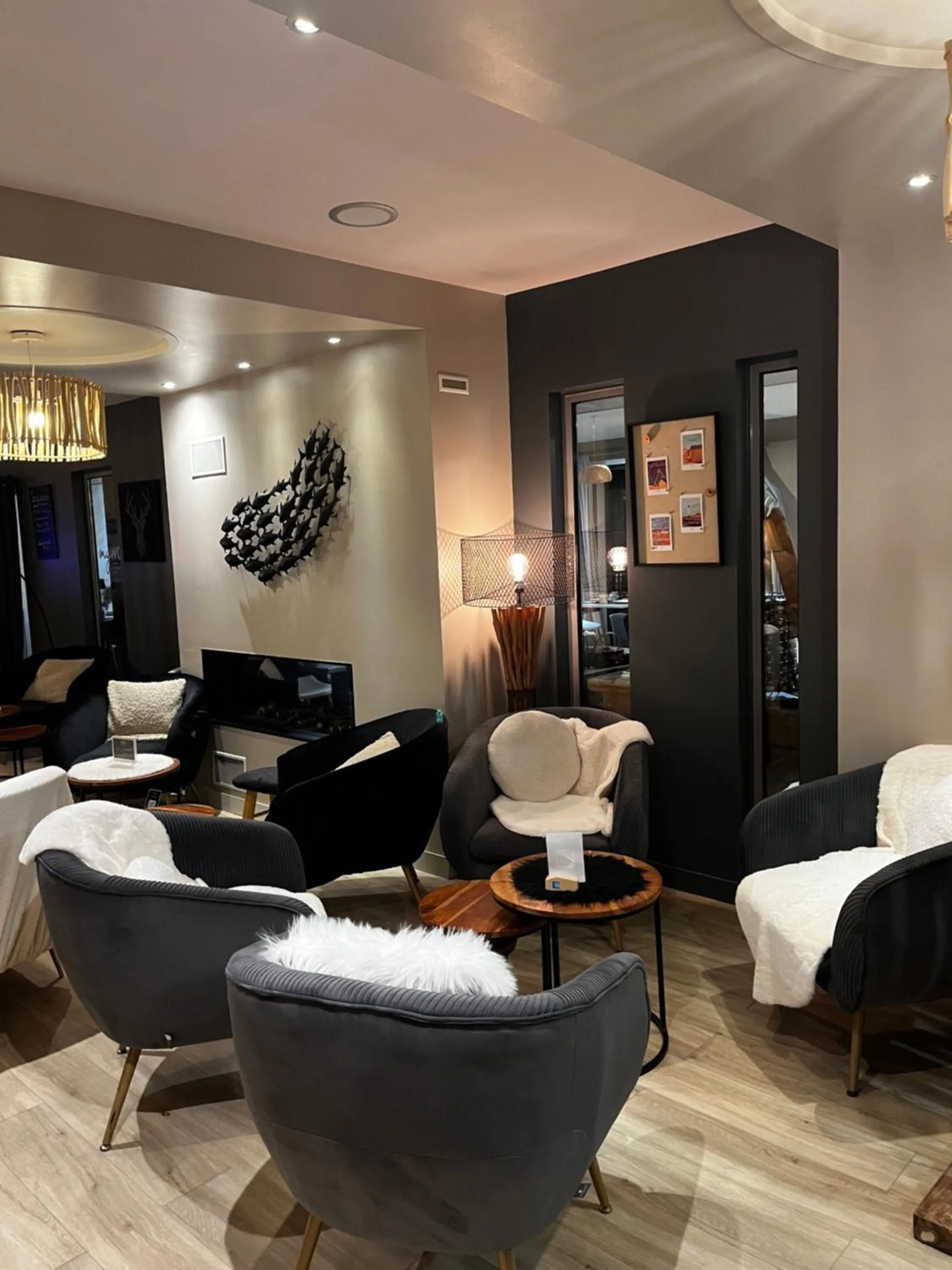 Lobby or reception in Hotel Best Western La Mare Ô Poissons