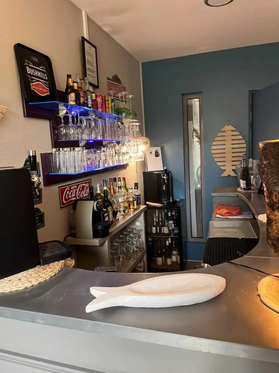 Lounge or bar in Hotel Best Western La Mare Ô Poissons