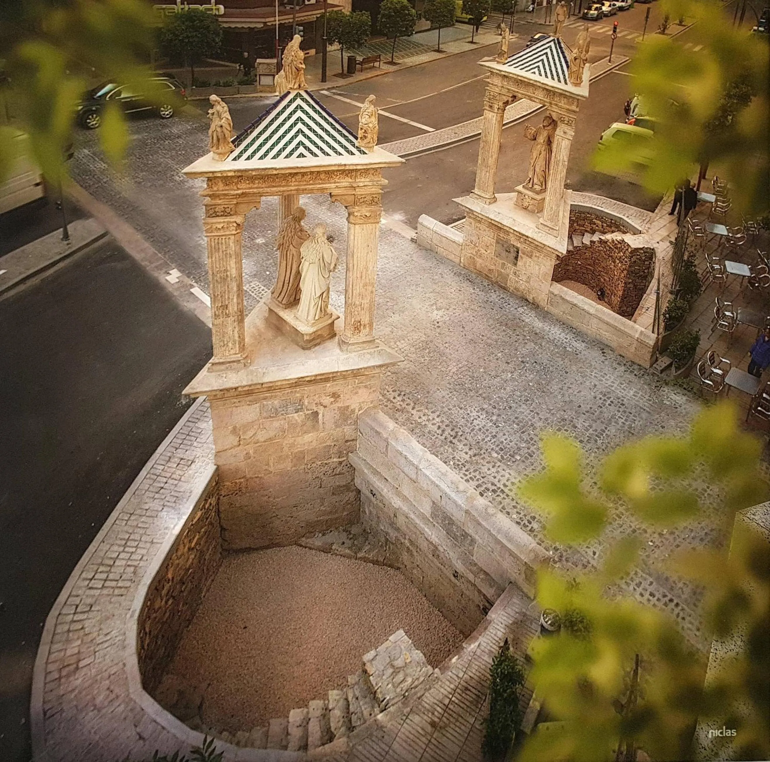 Logo/Certificate/Sign in Hotel Avenida Plaza